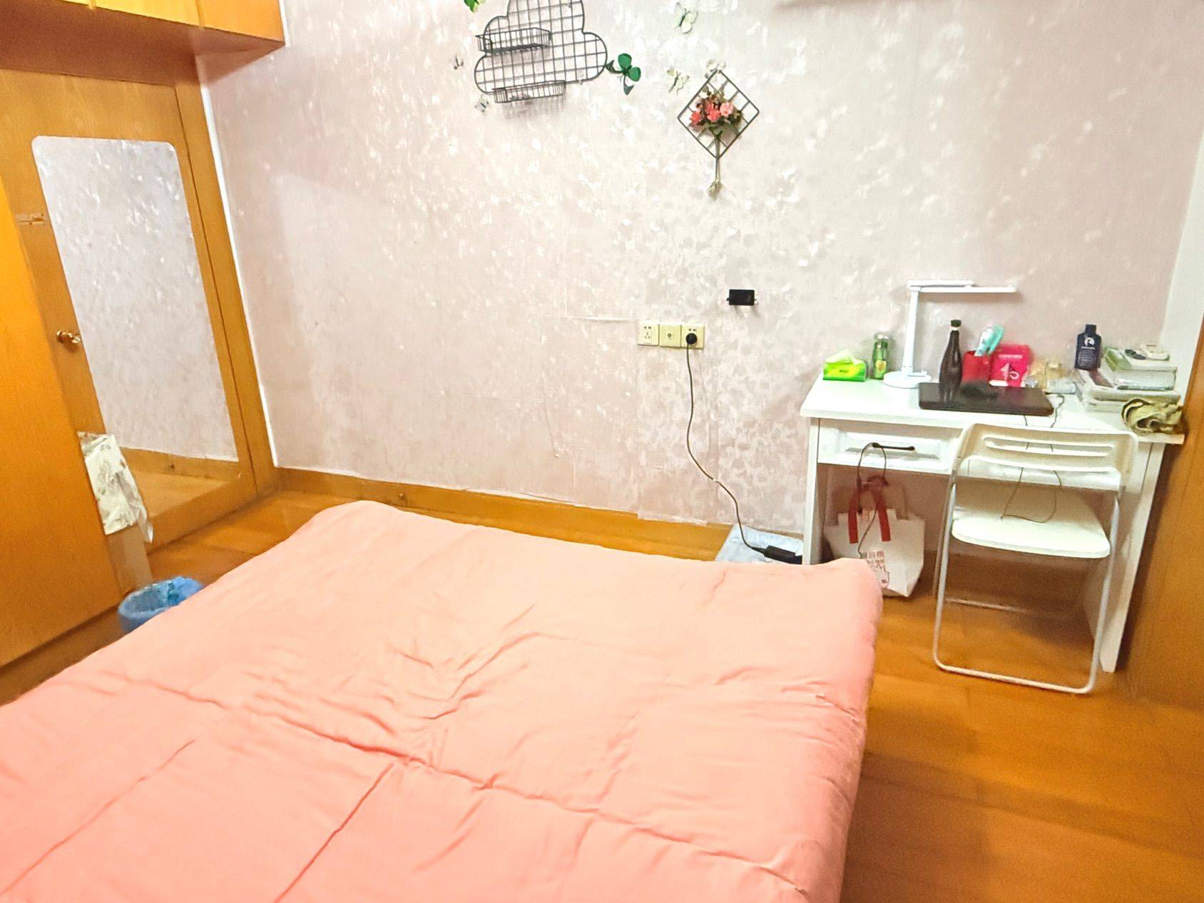Nanjing-Jianye-Cozy Home,Clean&Comfy,No Gender Limit,Hustle & Bustle,Chilled,LGBTQ Friendly,Pet Friendly