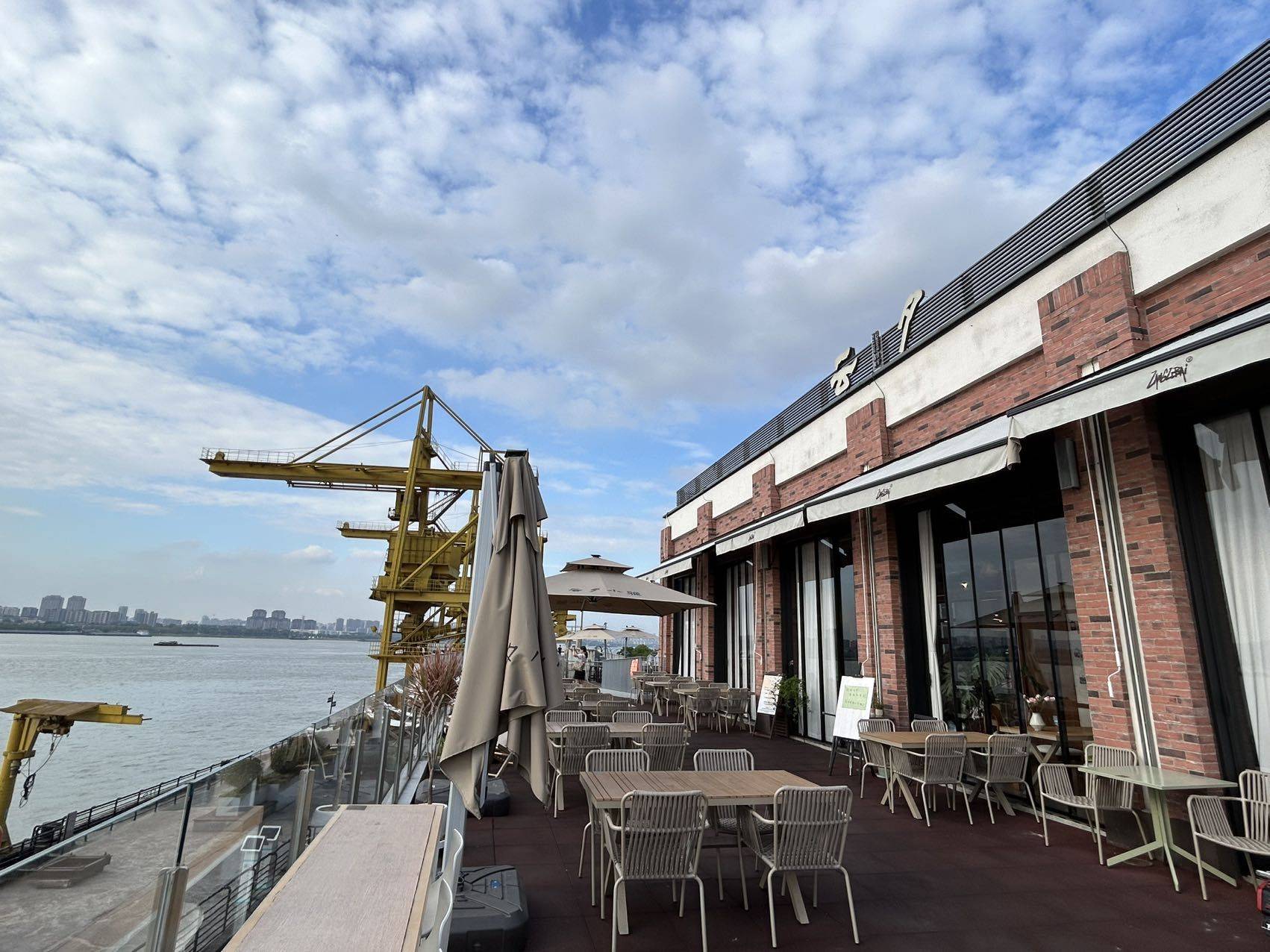 Nanjing-Gulou-Cozy Home,Clean&Comfy,No Gender Limit,Hustle & Bustle,“Friends”,Chilled