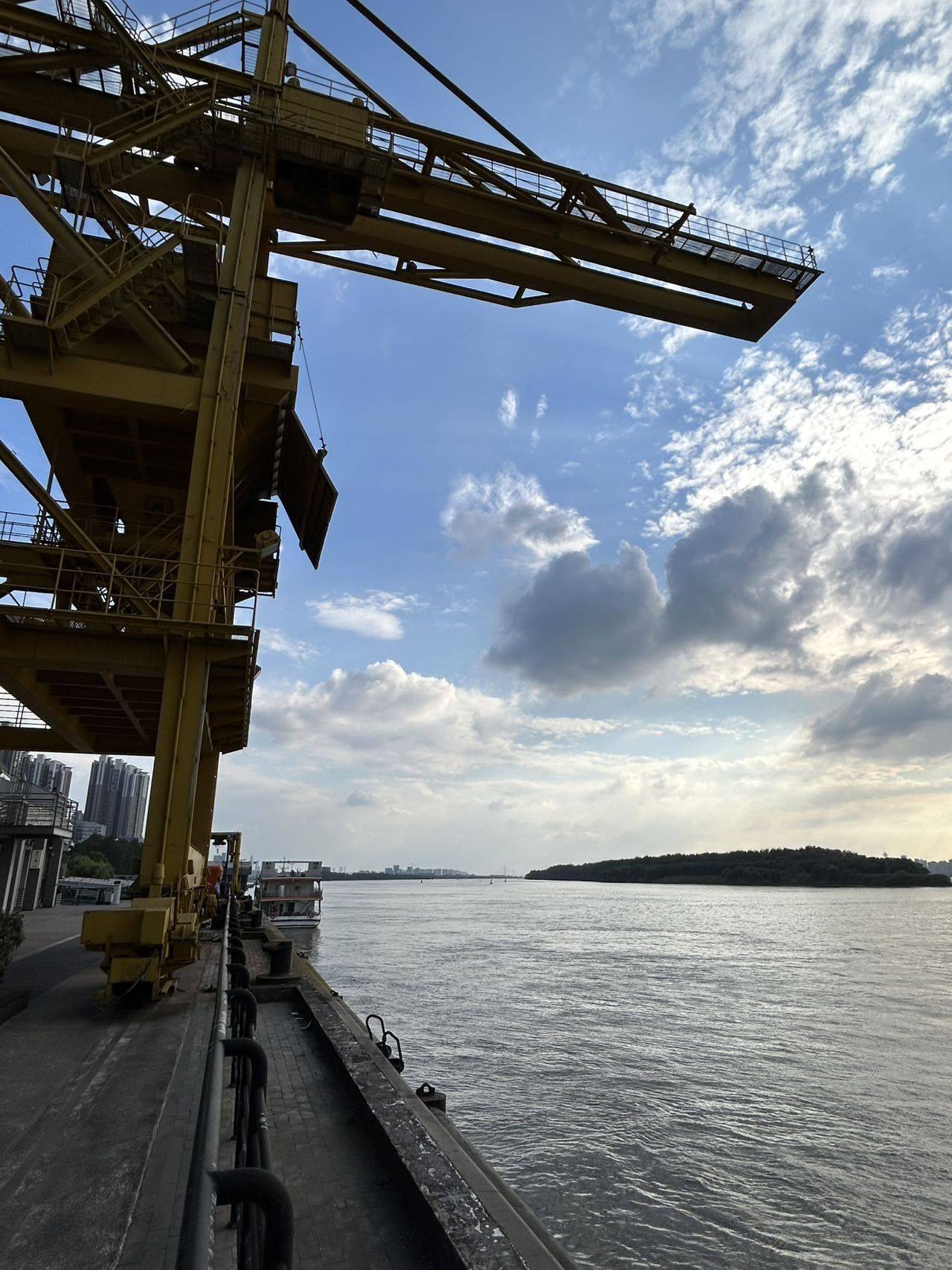 Nanjing-Gulou-Cozy Home,Clean&Comfy,No Gender Limit,Hustle & Bustle,“Friends”,Chilled