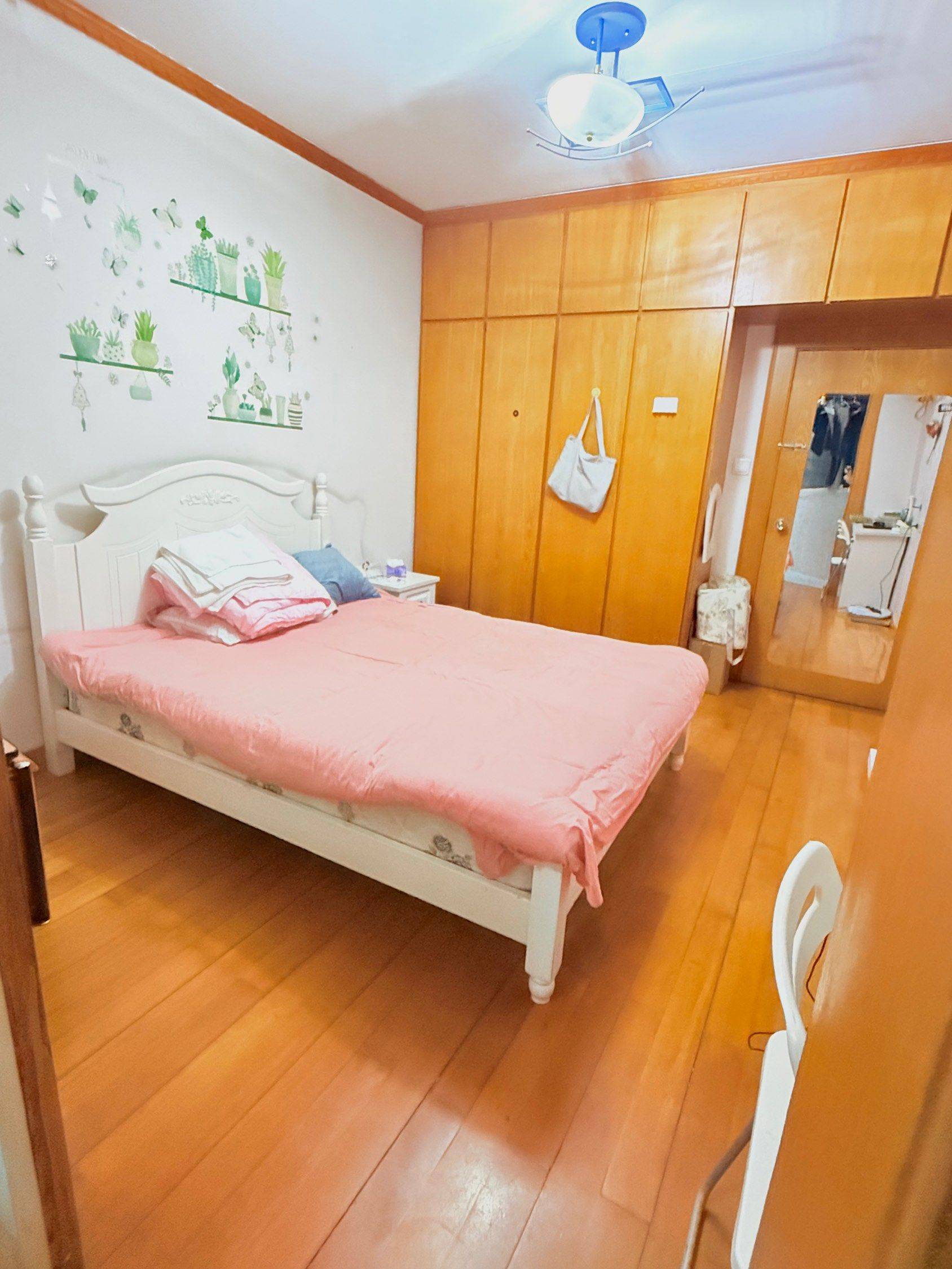 Nanjing-Jianye-Cozy Home,Clean&Comfy,No Gender Limit,Hustle & Bustle,Chilled,LGBTQ Friendly,Pet Friendly