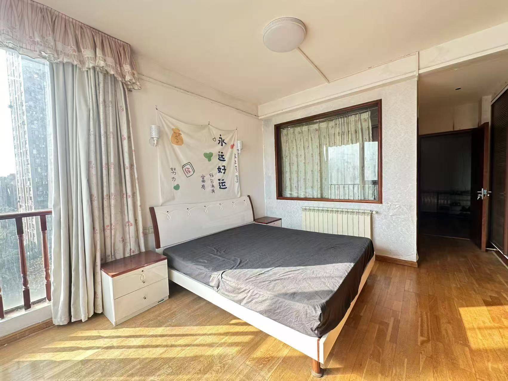 Wuhan-Wuchang-Cozy Home,Clean&Comfy,No Gender Limit,Hustle & Bustle