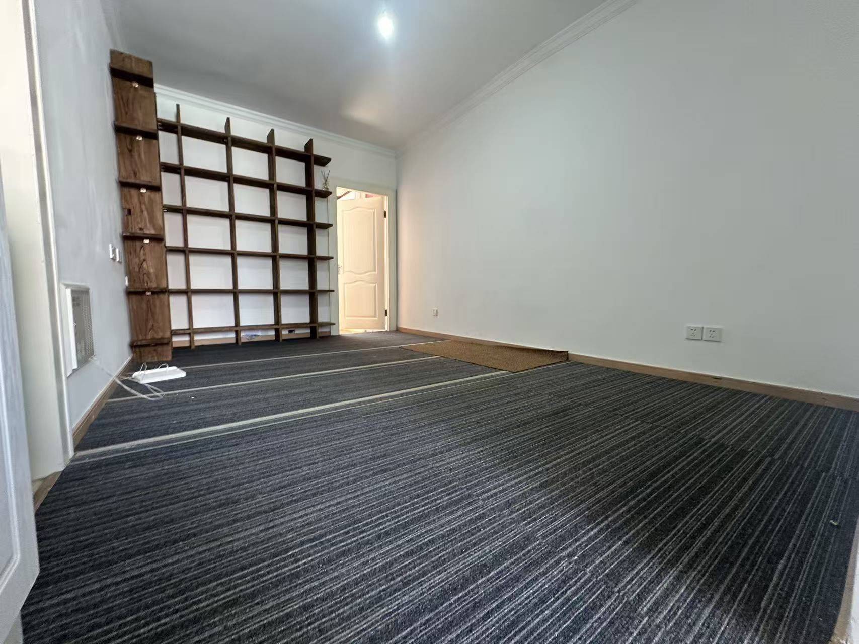 Shanghai-Jing‘An-Cozy Home,Clean&Comfy,No Gender Limit,Hustle & Bustle,“Friends”,Chilled