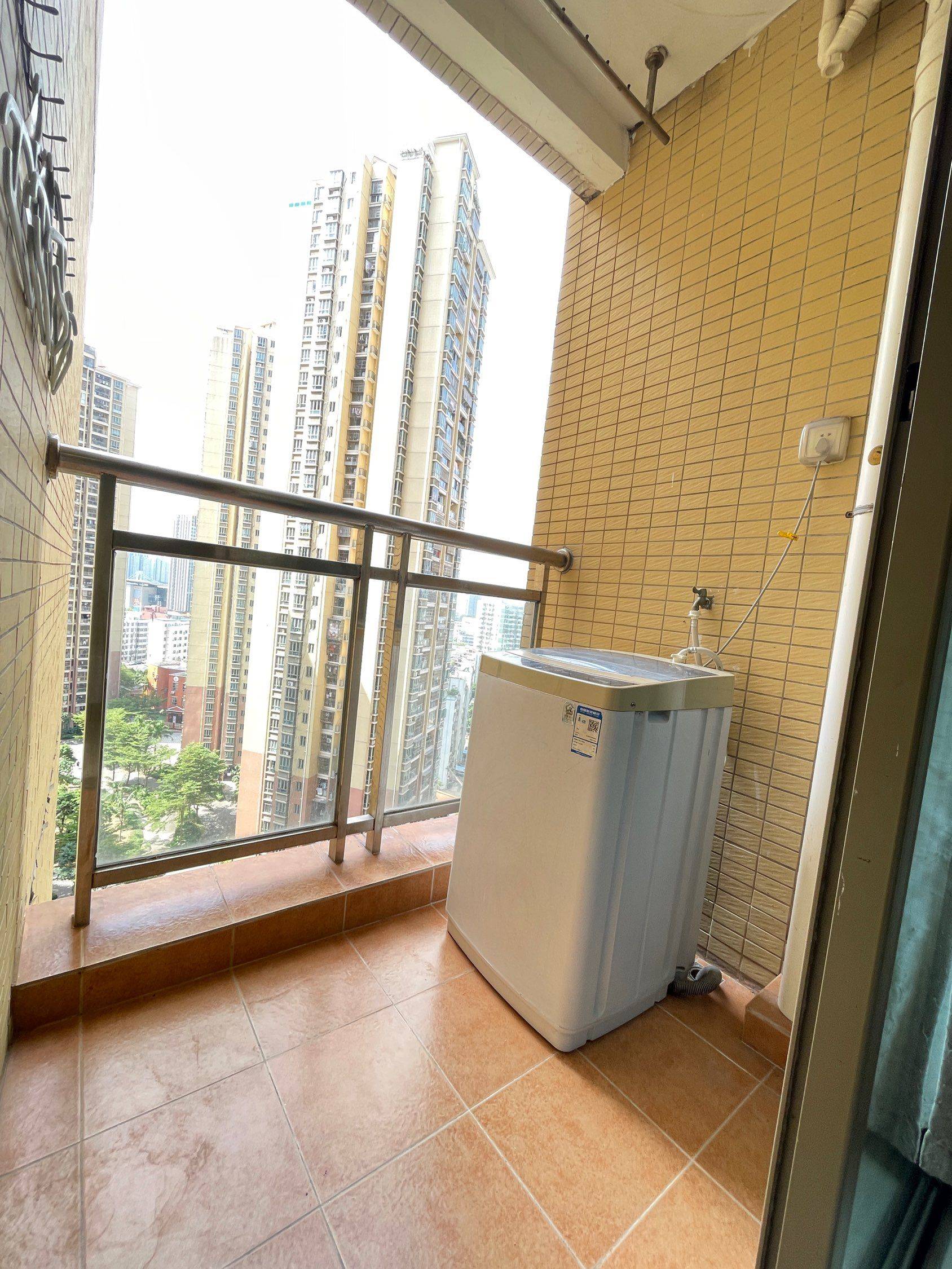 Zhuhai-Xiangzhou-Cozy Home,Clean&Comfy,No Gender Limit,Hustle & Bustle