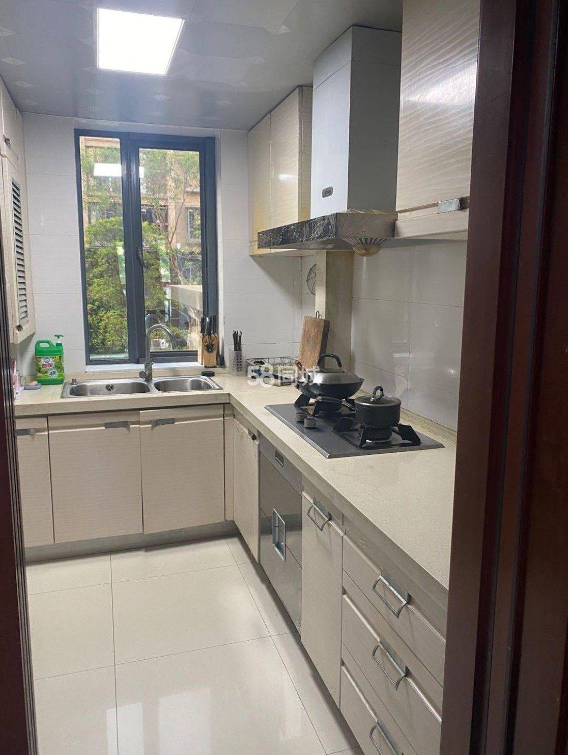 Shanghai-Pudong-Cozy Home,Clean&Comfy,No Gender Limit,Hustle & Bustle,“Friends”,Chilled