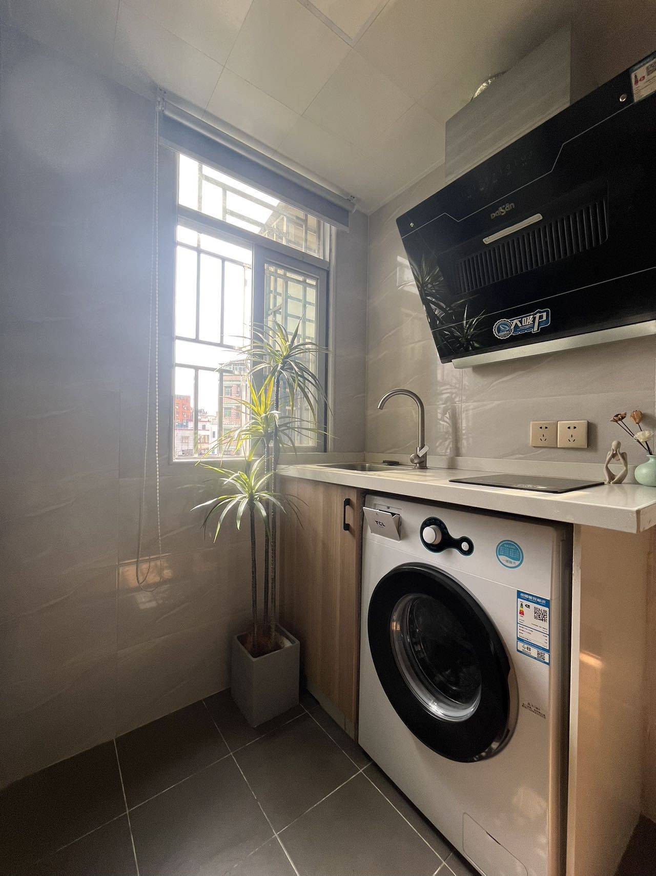 Shenzhen-Longgang-Cozy Home,Clean&Comfy,No Gender Limit,Hustle & Bustle,“Friends”,Chilled