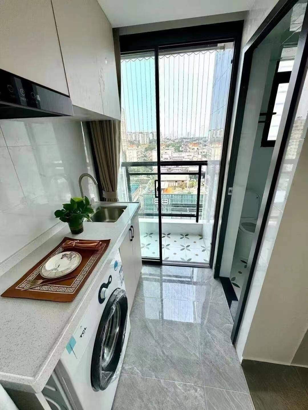 Shenzhen-Longgang-Cozy Home,Clean&Comfy,No Gender Limit,Hustle & Bustle,“Friends”,Chilled