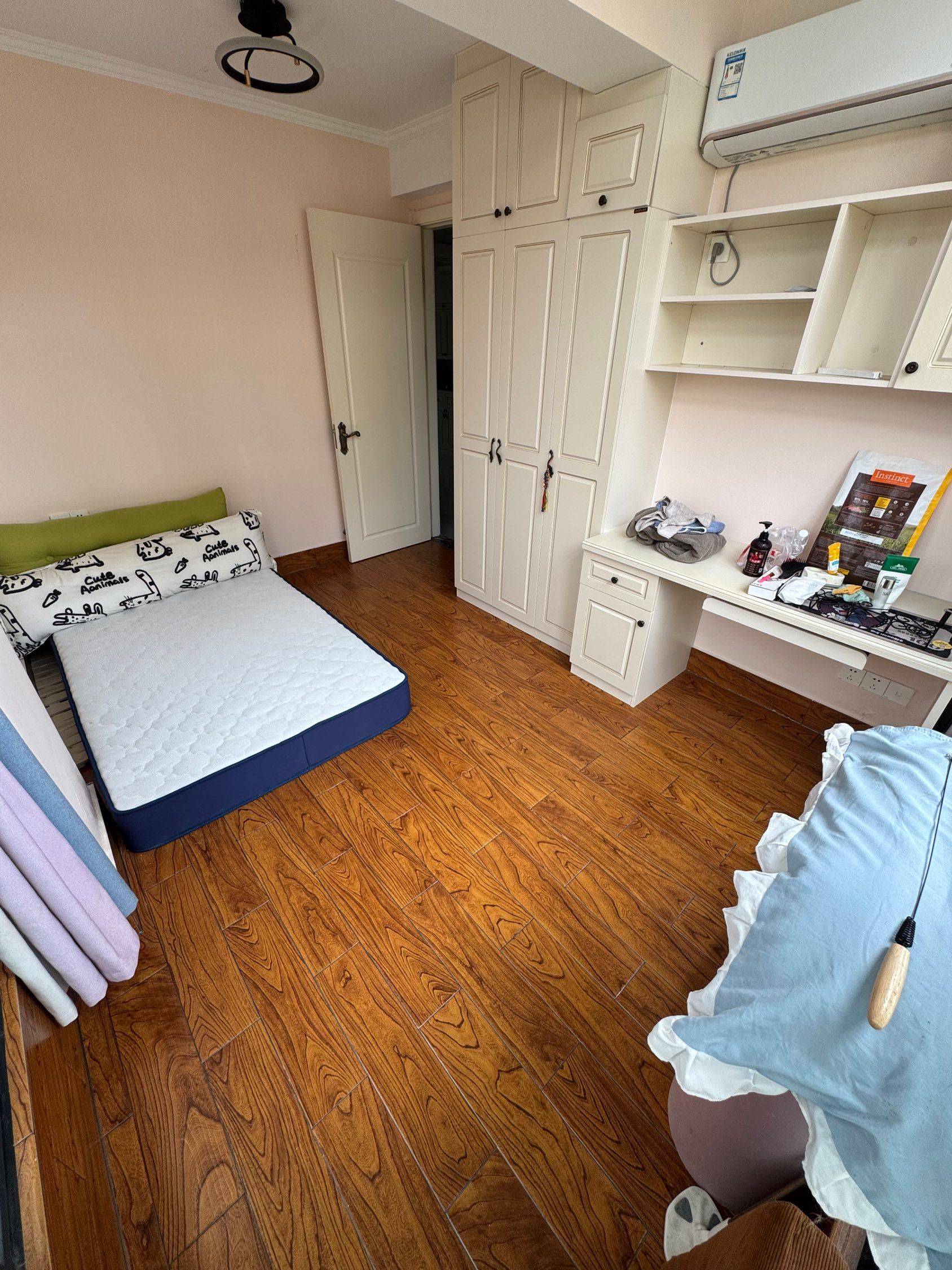 Hangzhou-Binjiang-Cozy Home,Clean&Comfy,No Gender Limit,Hustle & Bustle,“Friends”,Chilled,LGBTQ Friendly,Pet Friendly