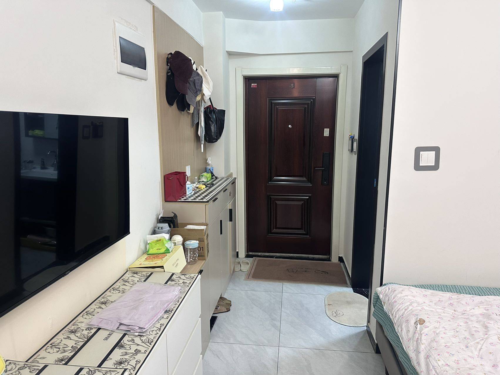 Zhengzhou-Jinshui-Cozy Home,Clean&Comfy,No Gender Limit,Hustle & Bustle,“Friends”,Chilled,LGBTQ Friendly,Pet Friendly