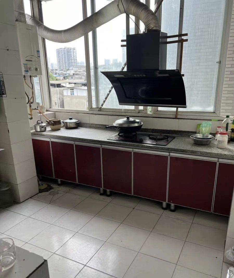 Chengdu-Shuangliu-Cozy Home,Clean&Comfy,No Gender Limit,Hustle & Bustle,“Friends”,Chilled,LGBTQ Friendly,Pet Friendly