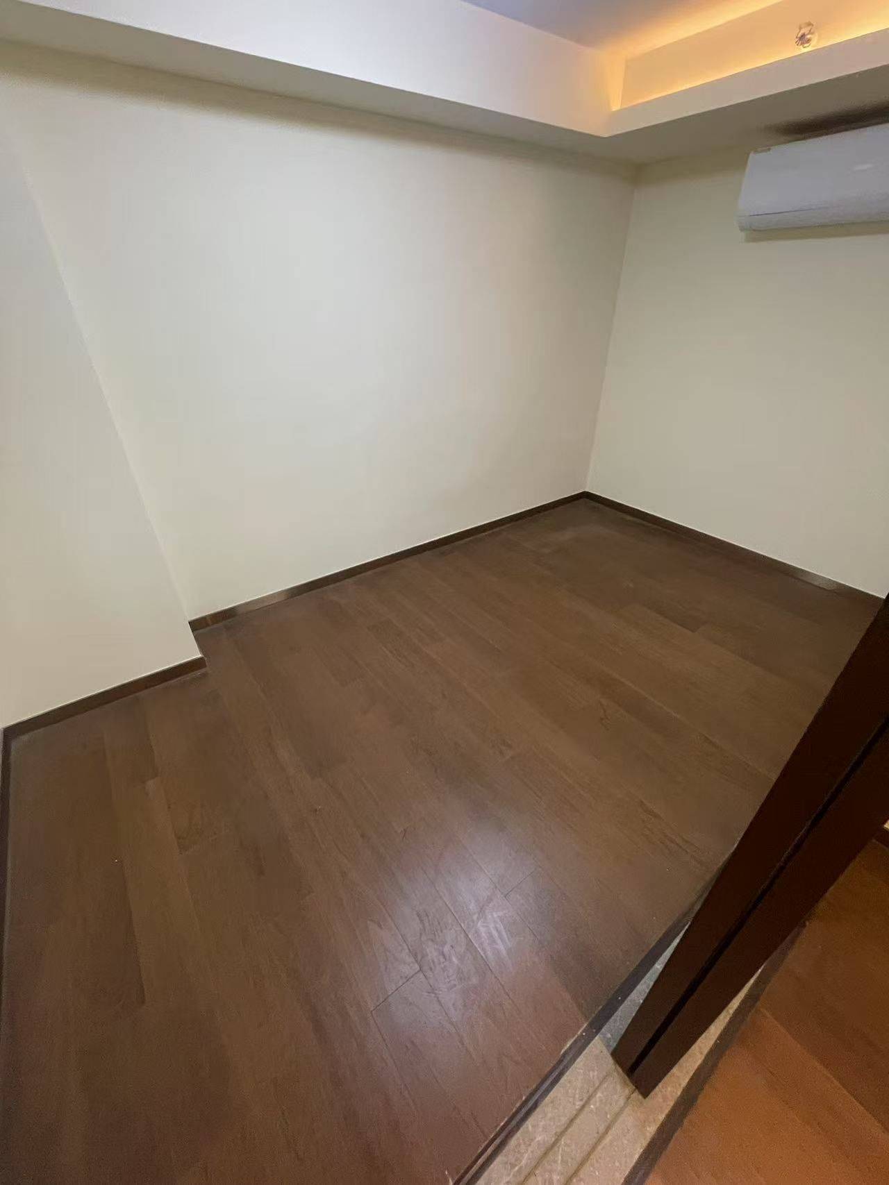 Shenzhen-Longgang-Cozy Home,Clean&Comfy,No Gender Limit,Hustle & Bustle,“Friends”,Chilled,LGBTQ Friendly,Pet Friendly