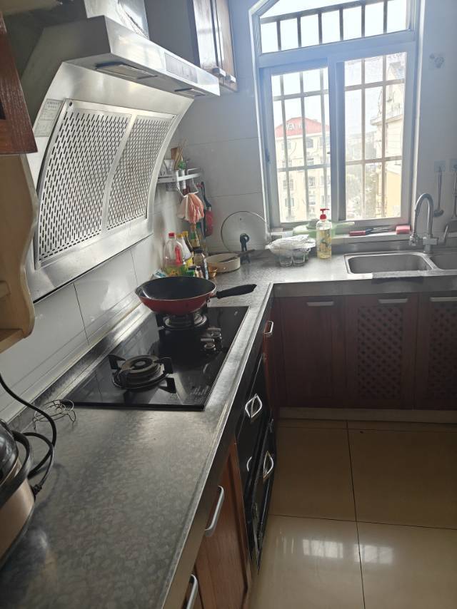 南京-江寧-女生合租,太平花苑南苑转租,溫馨小窩