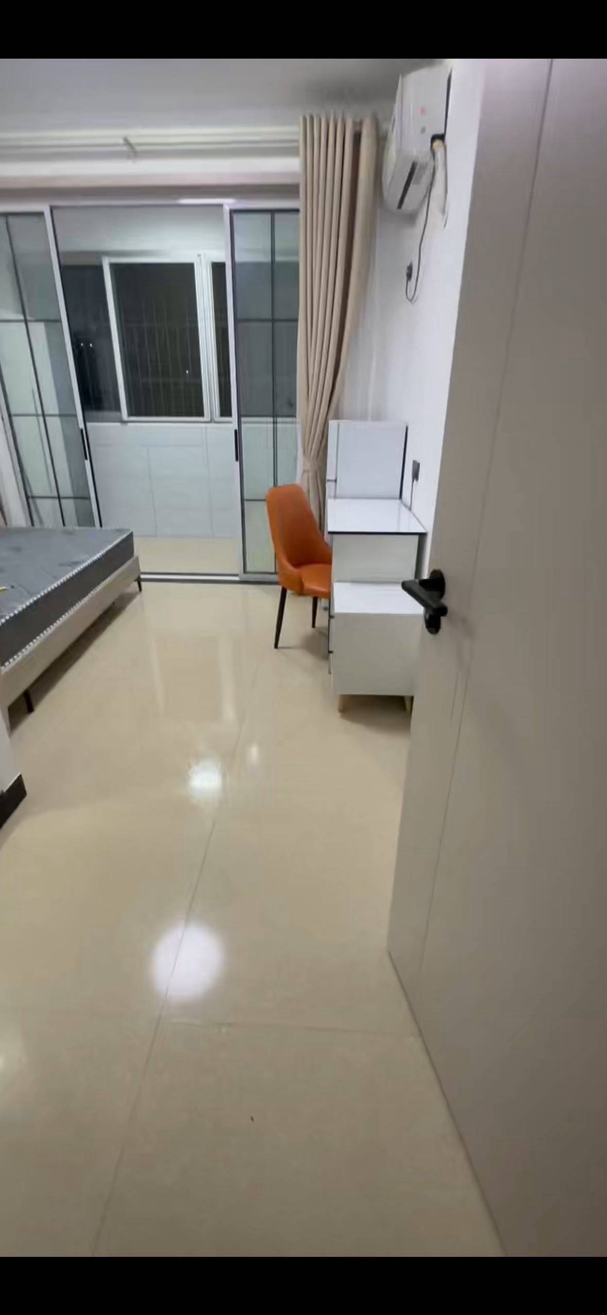 Nanjing-Jianye-Cozy Home,Clean&Comfy,No Gender Limit,Hustle & Bustle,“Friends”,Chilled,LGBTQ Friendly,Pet Friendly