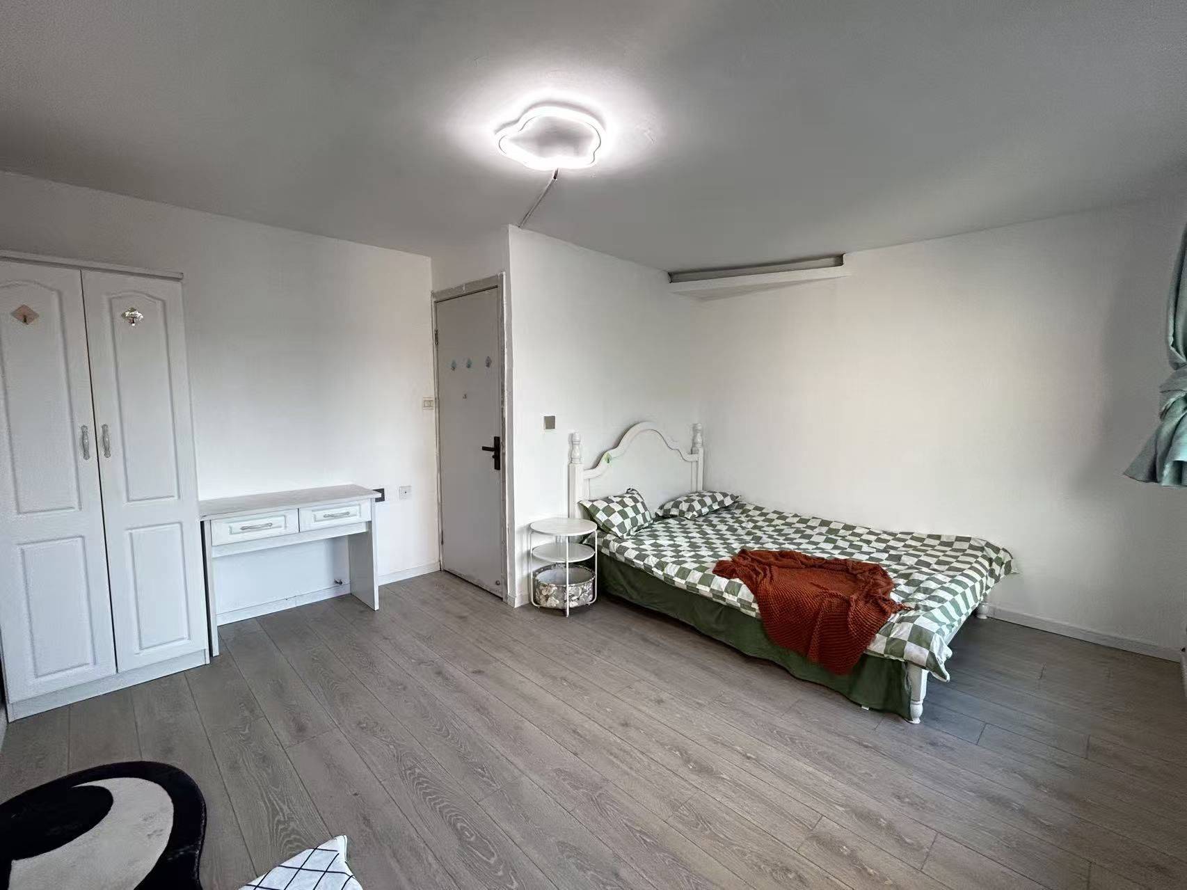 Nanjing-Yuhuatai-Cozy Home,No Gender Limit,Hustle & Bustle,“Friends”,Chilled