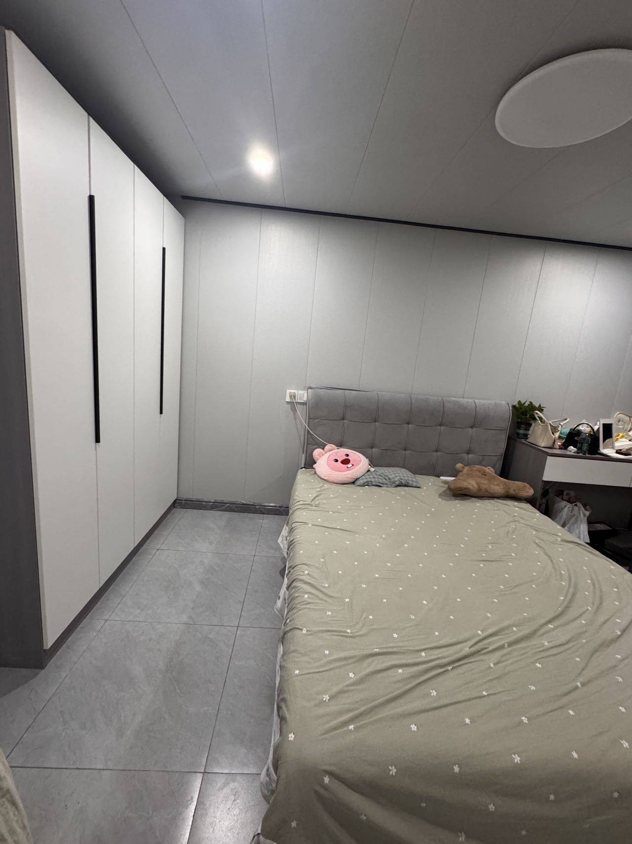 Nanjing-Gulou-Hustle & Bustle