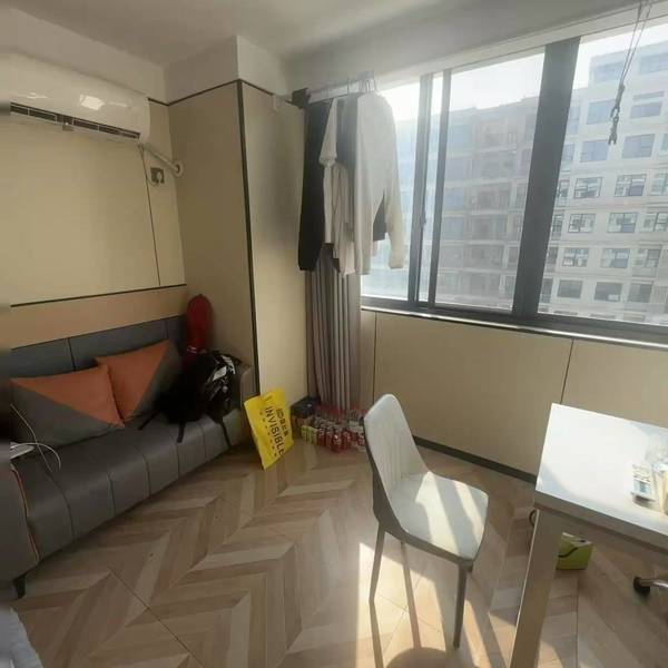 南京站姐睡觉啊整租房源2