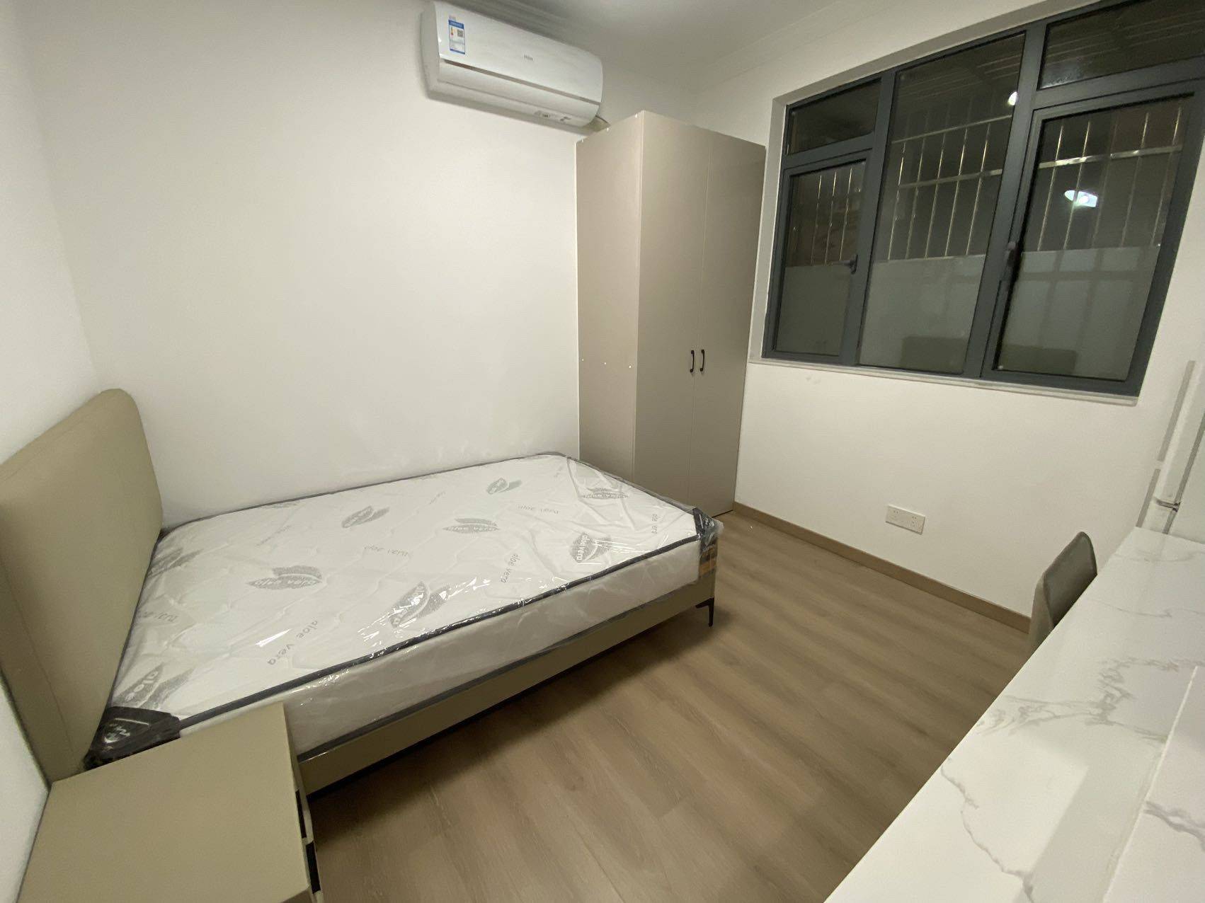 Shanghai-Jing‘An-Cozy Home,Clean&Comfy,No Gender Limit,Hustle & Bustle,“Friends”,Chilled,LGBTQ Friendly