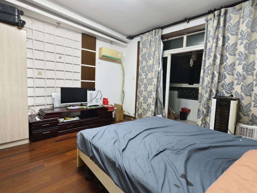 Shanghai-Jing‘An-Cozy Home,No Gender Limit,Hustle & Bustle,“Friends”,Chilled