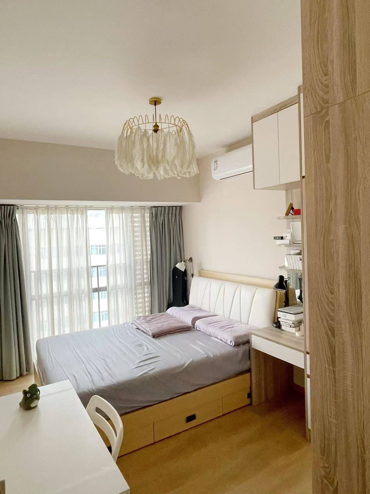 Shenzhen-Futian-Cozy Home,Clean&Comfy,No Gender Limit,Hustle & Bustle,“Friends”,Chilled,LGBTQ Friendly,Pet Friendly