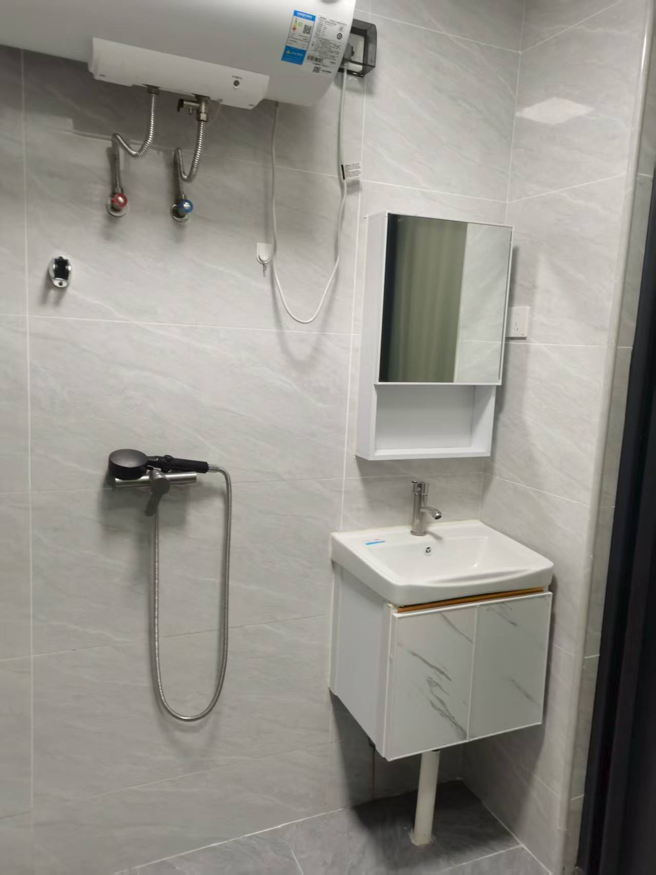 Shenzhen-Longgang-Cozy Home,Clean&Comfy,No Gender Limit,Hustle & Bustle