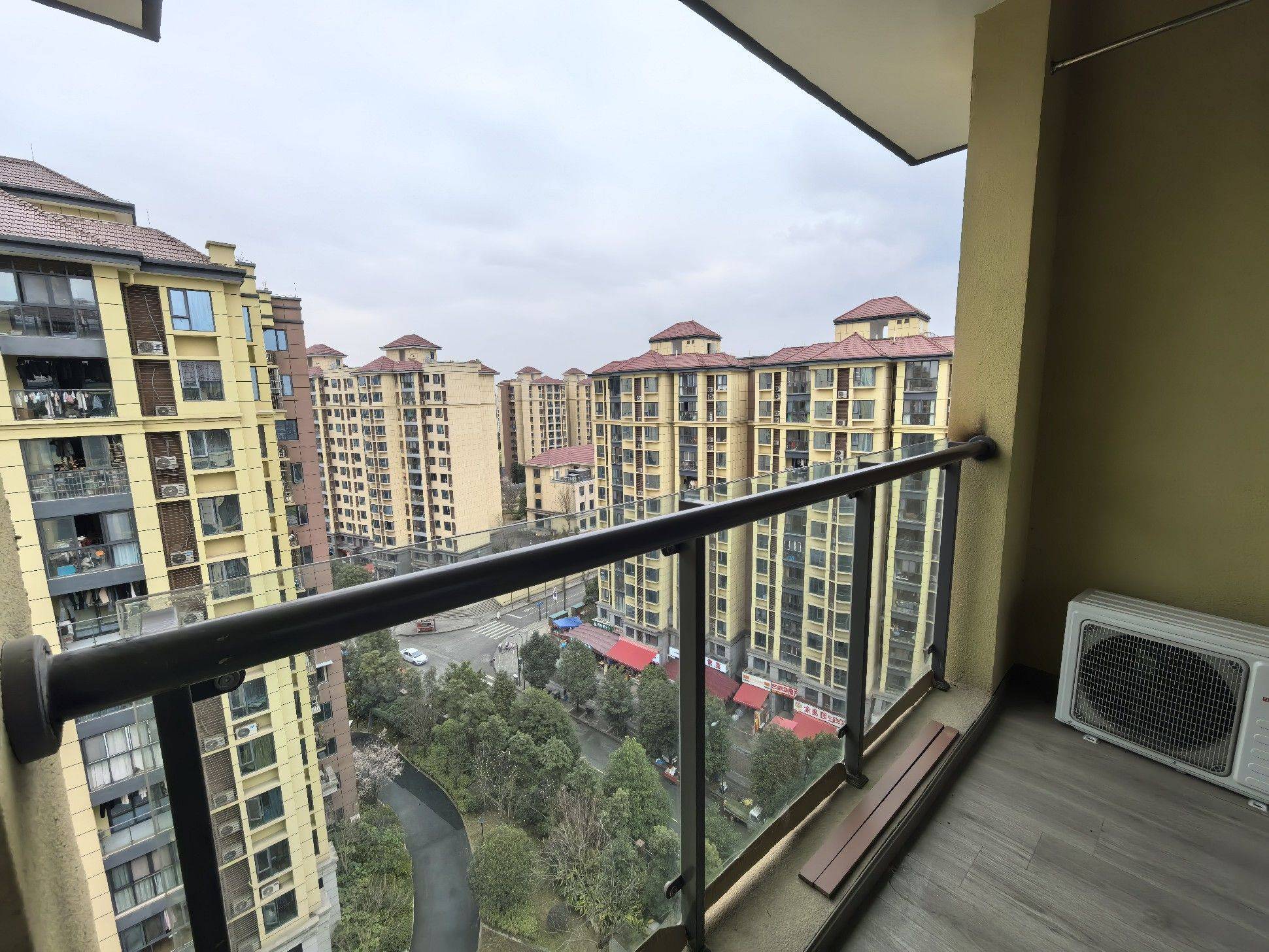 Chengdu-Chenghua-Cozy Home,Clean&Comfy,No Gender Limit,Hustle & Bustle,“Friends”,Chilled,LGBTQ Friendly,Pet Friendly