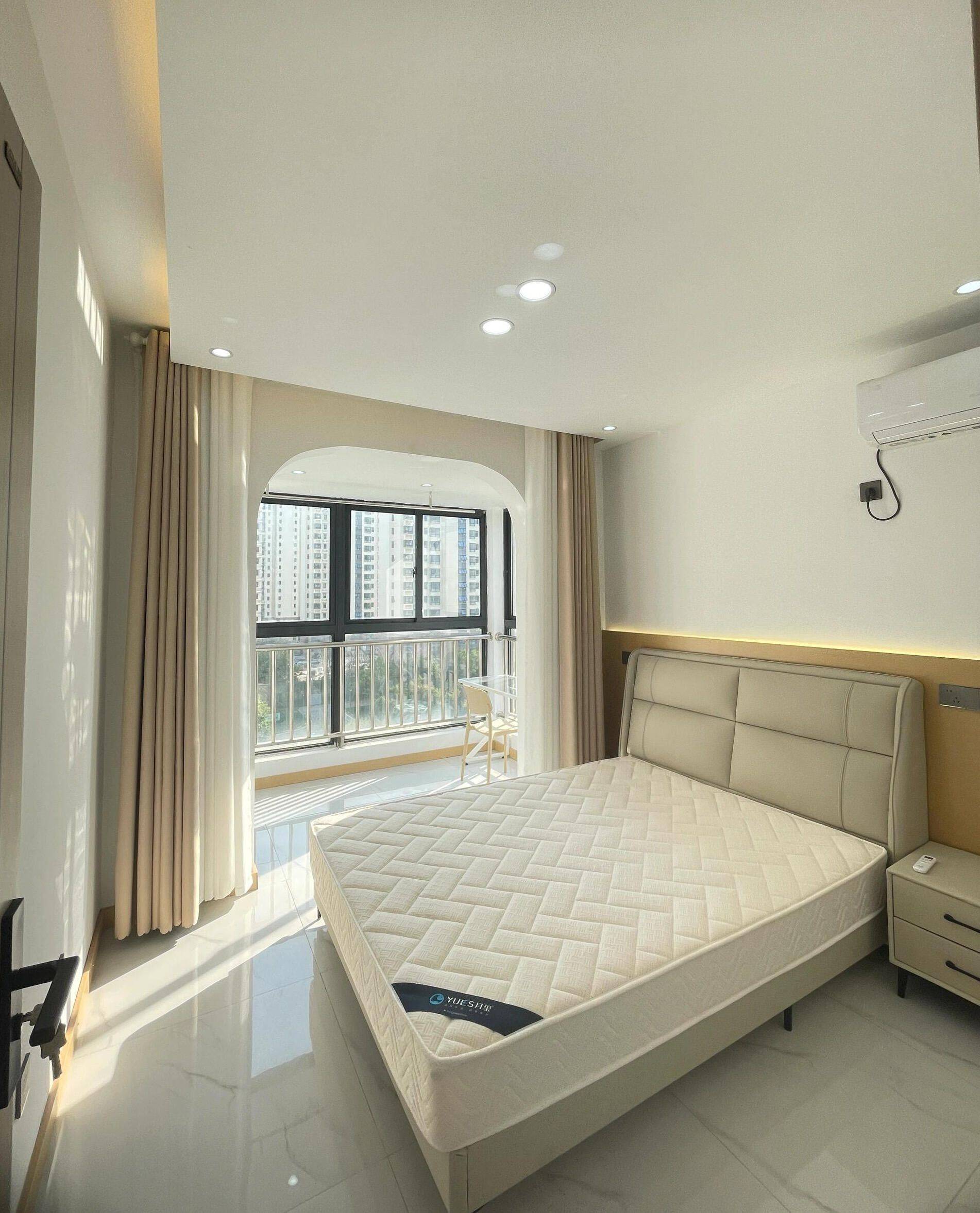Chengdu-Shuangliu-Clean&Comfy,No Gender Limit