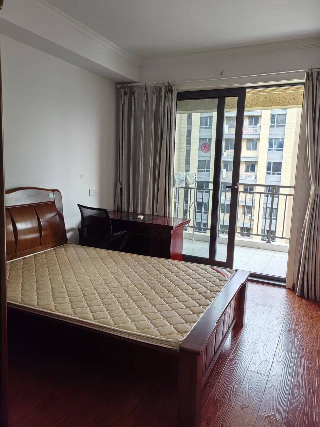 Hangzhou-Xiaoshan-LGBTQ Friendly,Pet Friendly