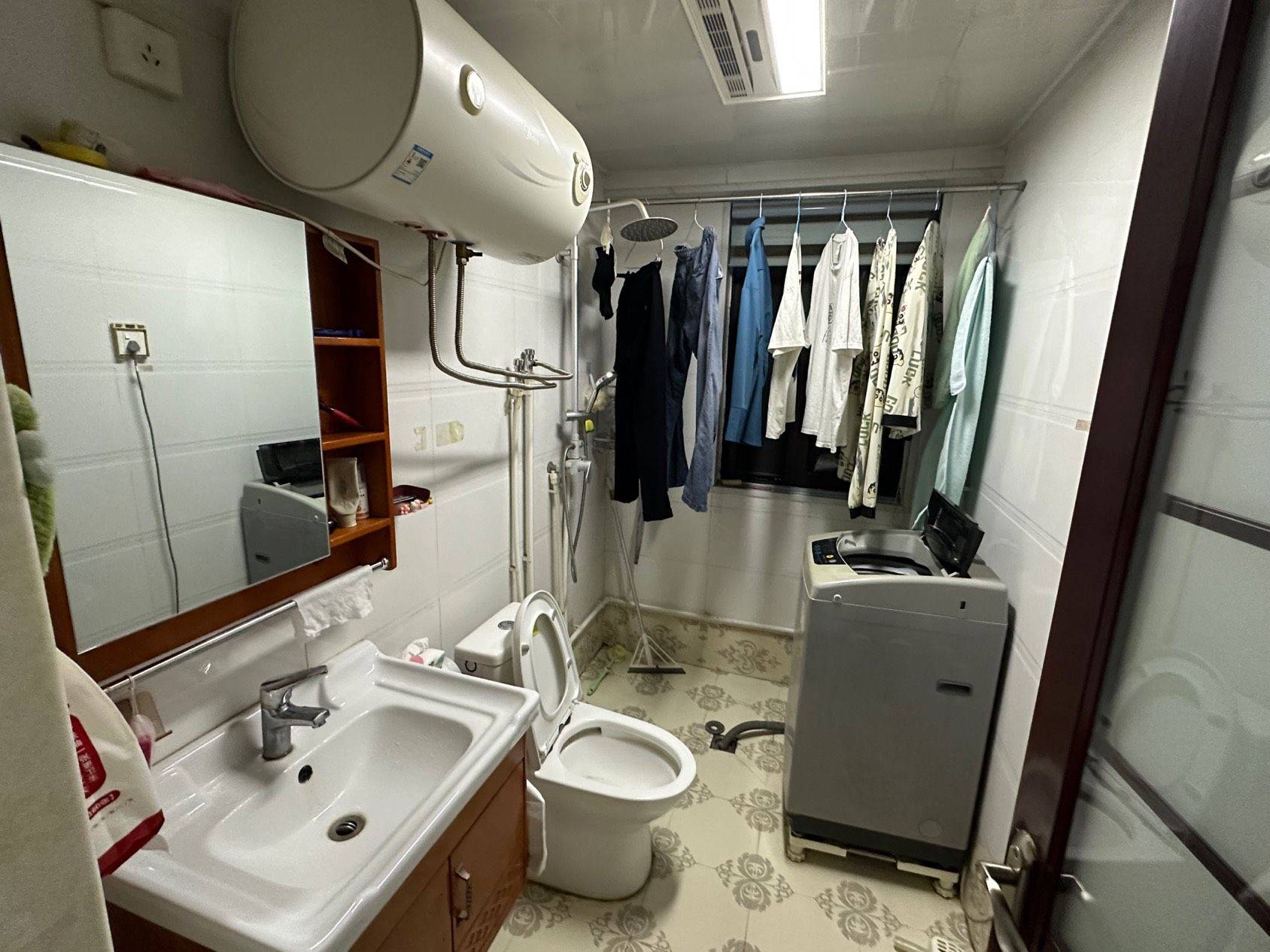Zhengzhou-Jinshui-Cozy Home,Clean&Comfy,No Gender Limit,Hustle & Bustle,“Friends”,Chilled,LGBTQ Friendly,Pet Friendly