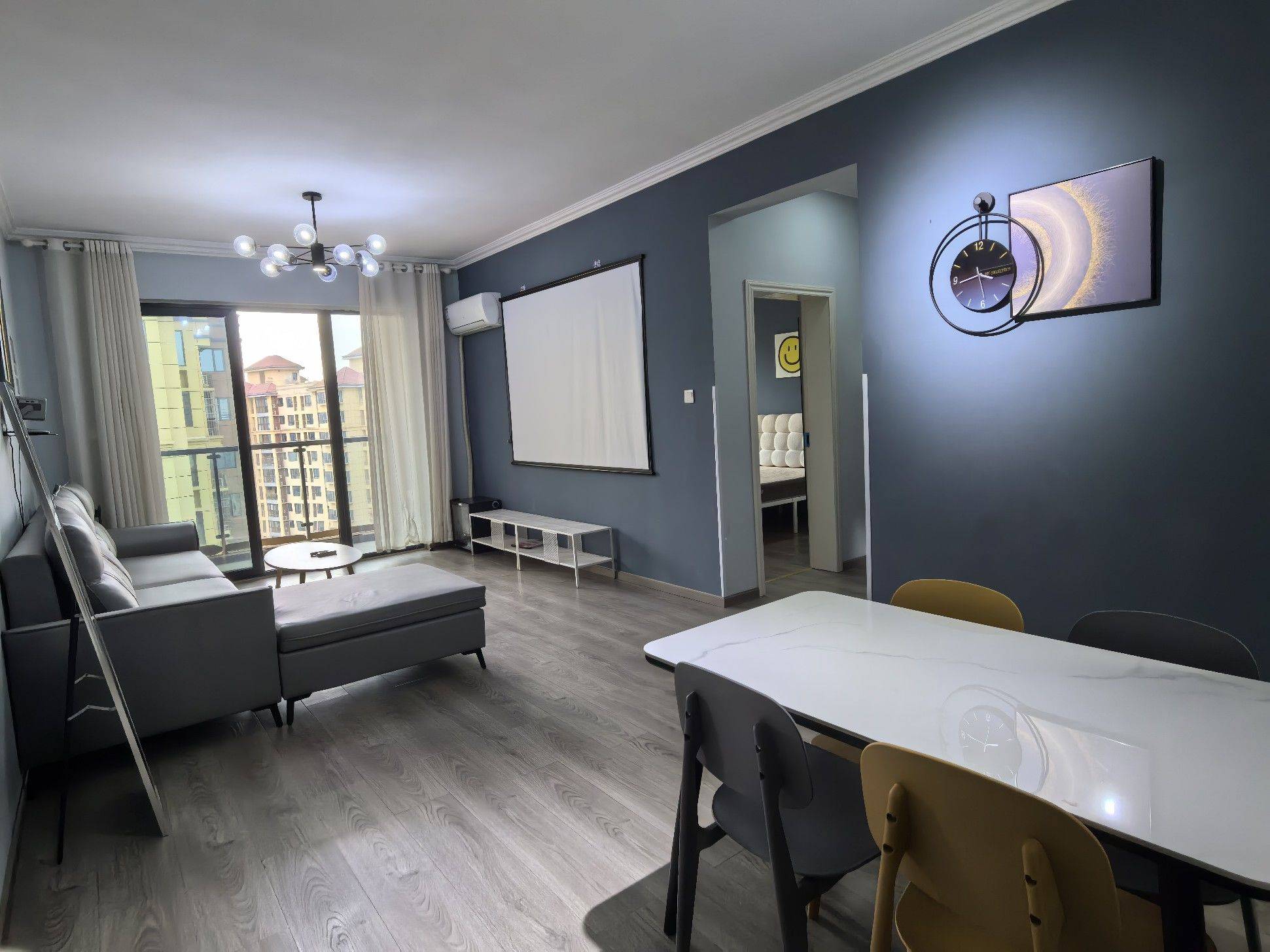 Chengdu-Chenghua-Cozy Home,Clean&Comfy,No Gender Limit,Hustle & Bustle,“Friends”,Chilled,LGBTQ Friendly,Pet Friendly
