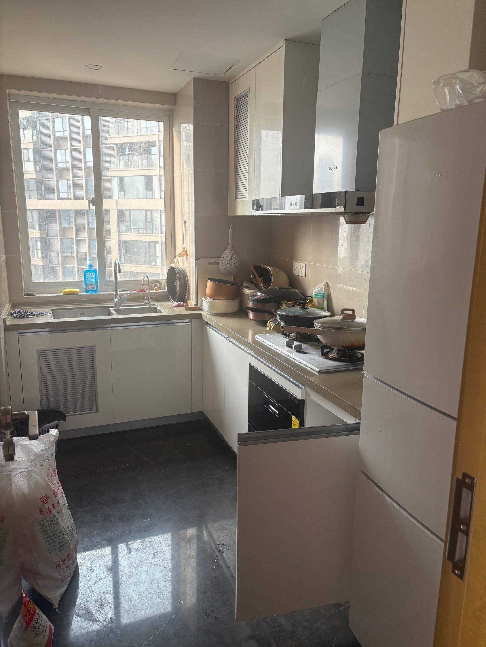 武汉-洪山-温馨小窝,不限性别