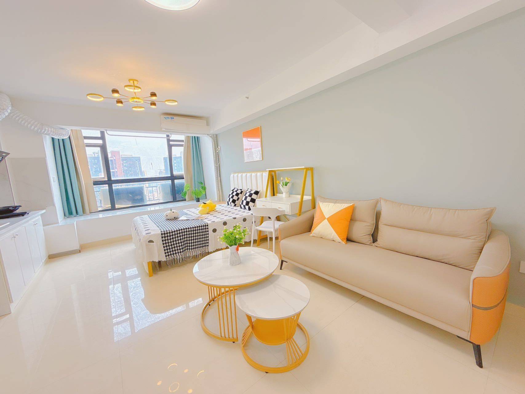 Wuhan-Hongshan-Cozy Home,Clean&Comfy,No Gender Limit,Hustle & Bustle,“Friends”,Chilled,LGBTQ Friendly,Pet Friendly