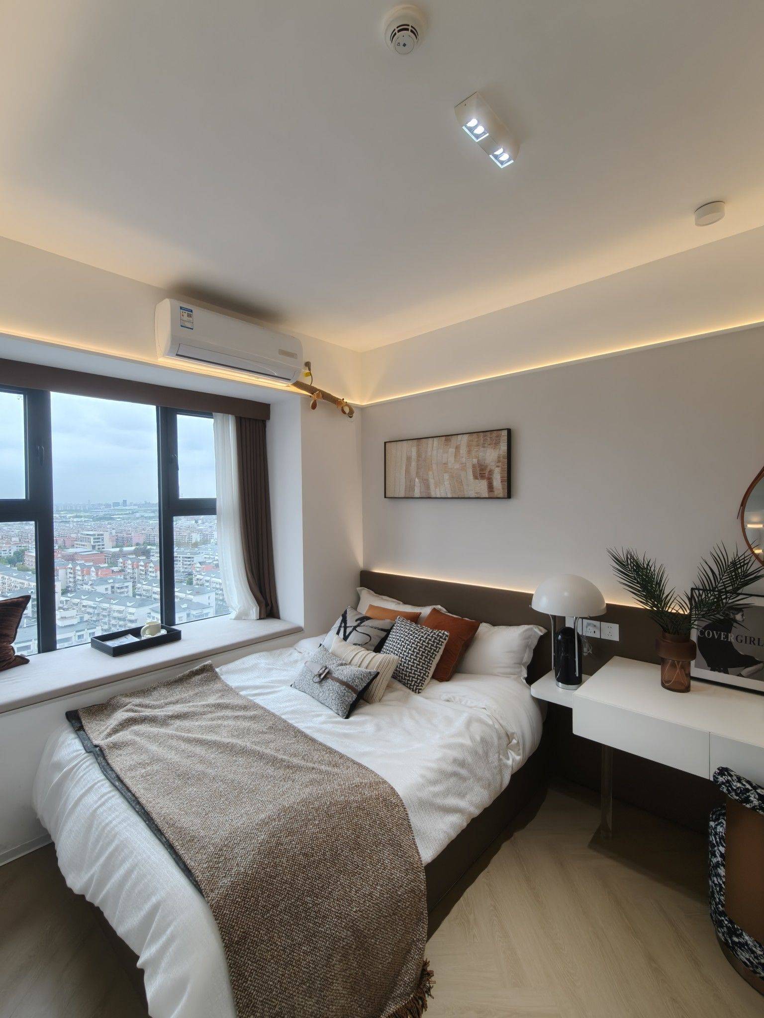 Shanghai-Jing‘An-保租房😍,整租一居😛,Pet Friendly,LGBTQ Friendly,Cozy Home,Clean&Comfy,No Gender Limit,Hustle & Bustle,“Friends”,Chilled