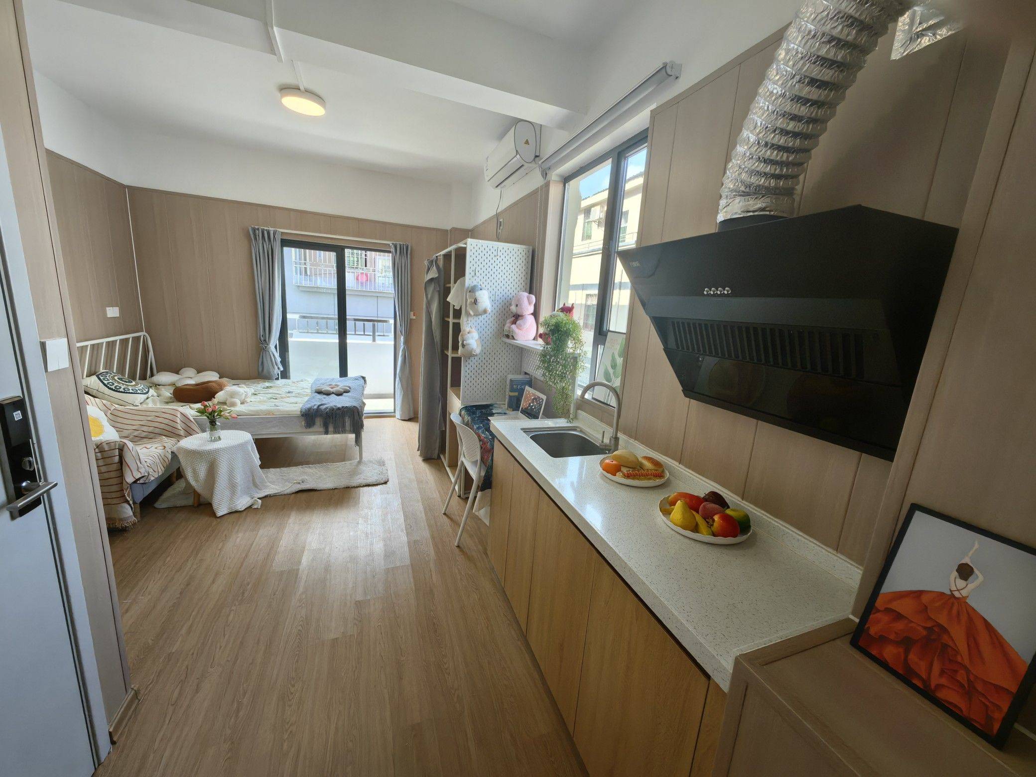 Shenzhen-Longhua-Cozy Home,Clean&Comfy,No Gender Limit,Hustle & Bustle,“Friends”,Chilled,LGBTQ Friendly,Pet Friendly