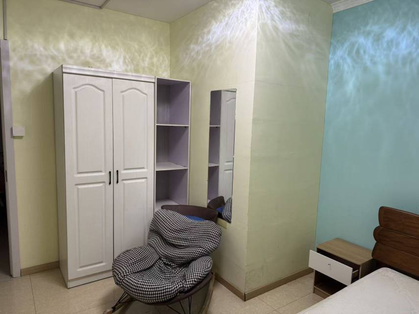 Nanjing-Jianye-Hustle & Bustle