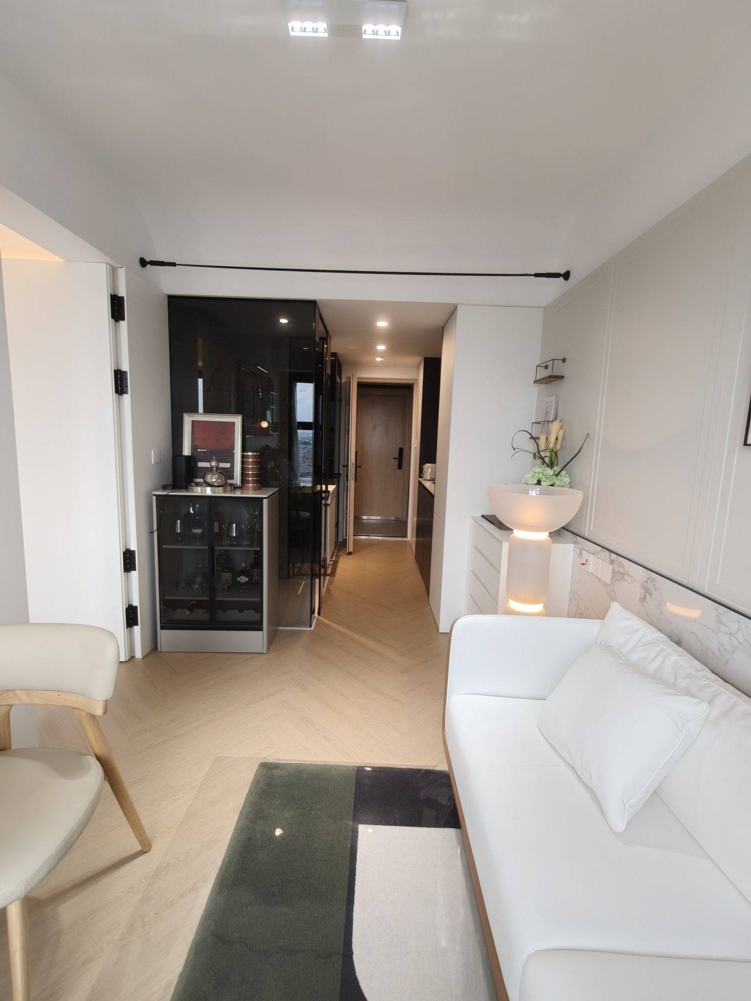 Shanghai-Jing‘An-保租房😍,整租一居😛,Pet Friendly,LGBTQ Friendly,Cozy Home,Clean&Comfy,No Gender Limit,Hustle & Bustle,“Friends”,Chilled