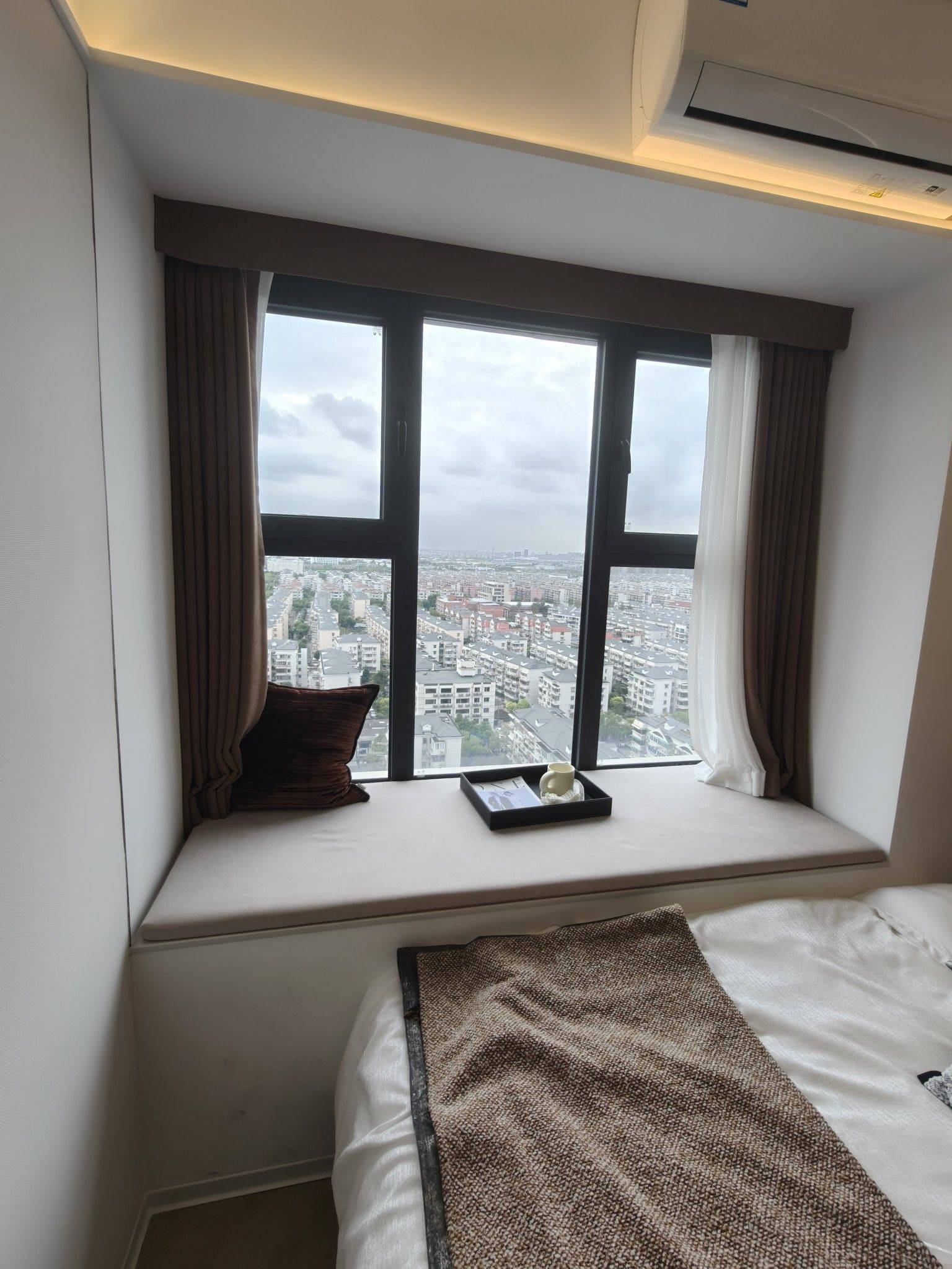 Shanghai-Jing‘An-保租房😍,整租一居😛,Pet Friendly,LGBTQ Friendly,Cozy Home,Clean&Comfy,No Gender Limit,Hustle & Bustle,“Friends”,Chilled