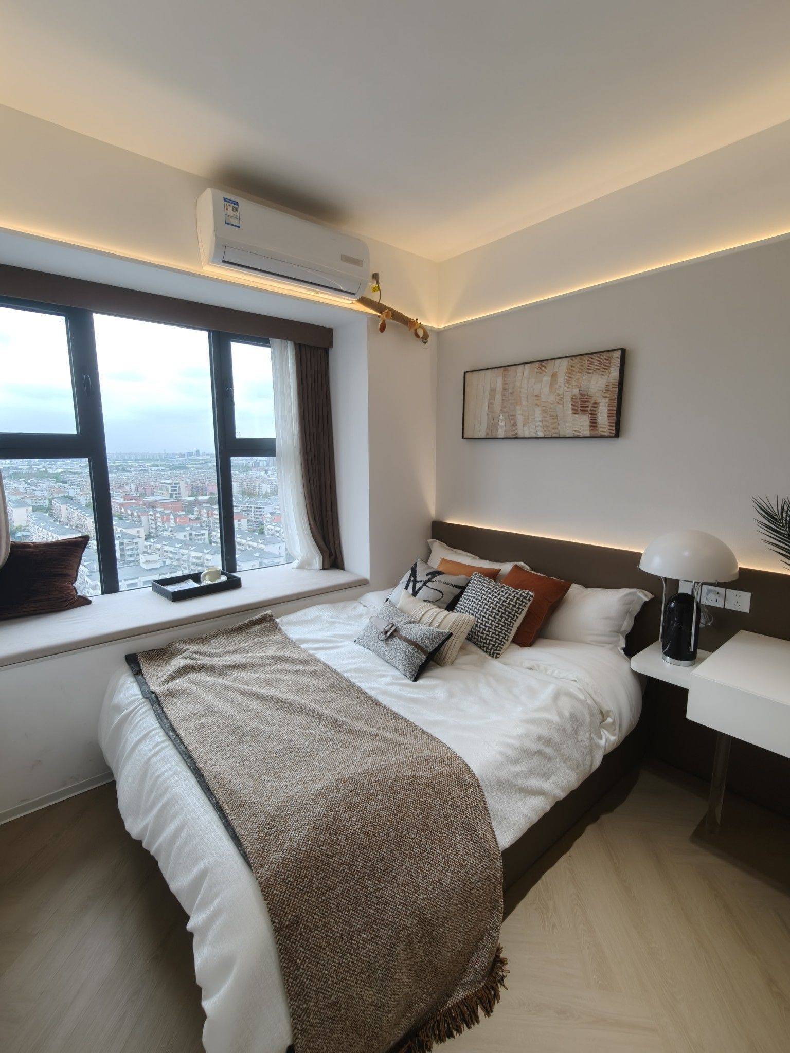 Shanghai-Jing‘An-保租房😍,整租一居😛,Pet Friendly,LGBTQ Friendly,Cozy Home,Clean&Comfy,No Gender Limit,Hustle & Bustle,“Friends”,Chilled