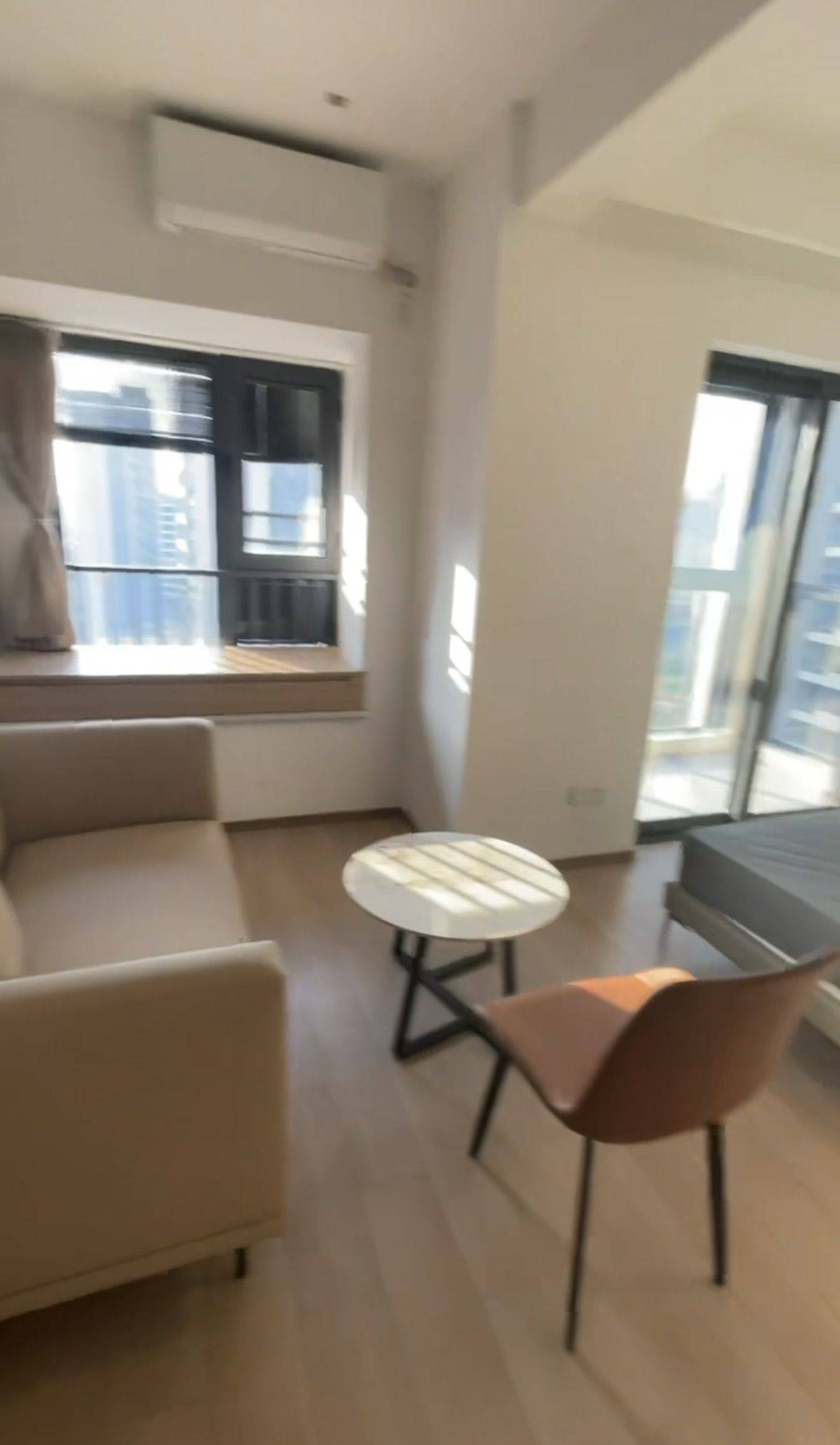 Shanghai-Pudong-Cozy Home,Clean&Comfy,No Gender Limit,Hustle & Bustle,“Friends”,Chilled,LGBTQ Friendly,Pet Friendly