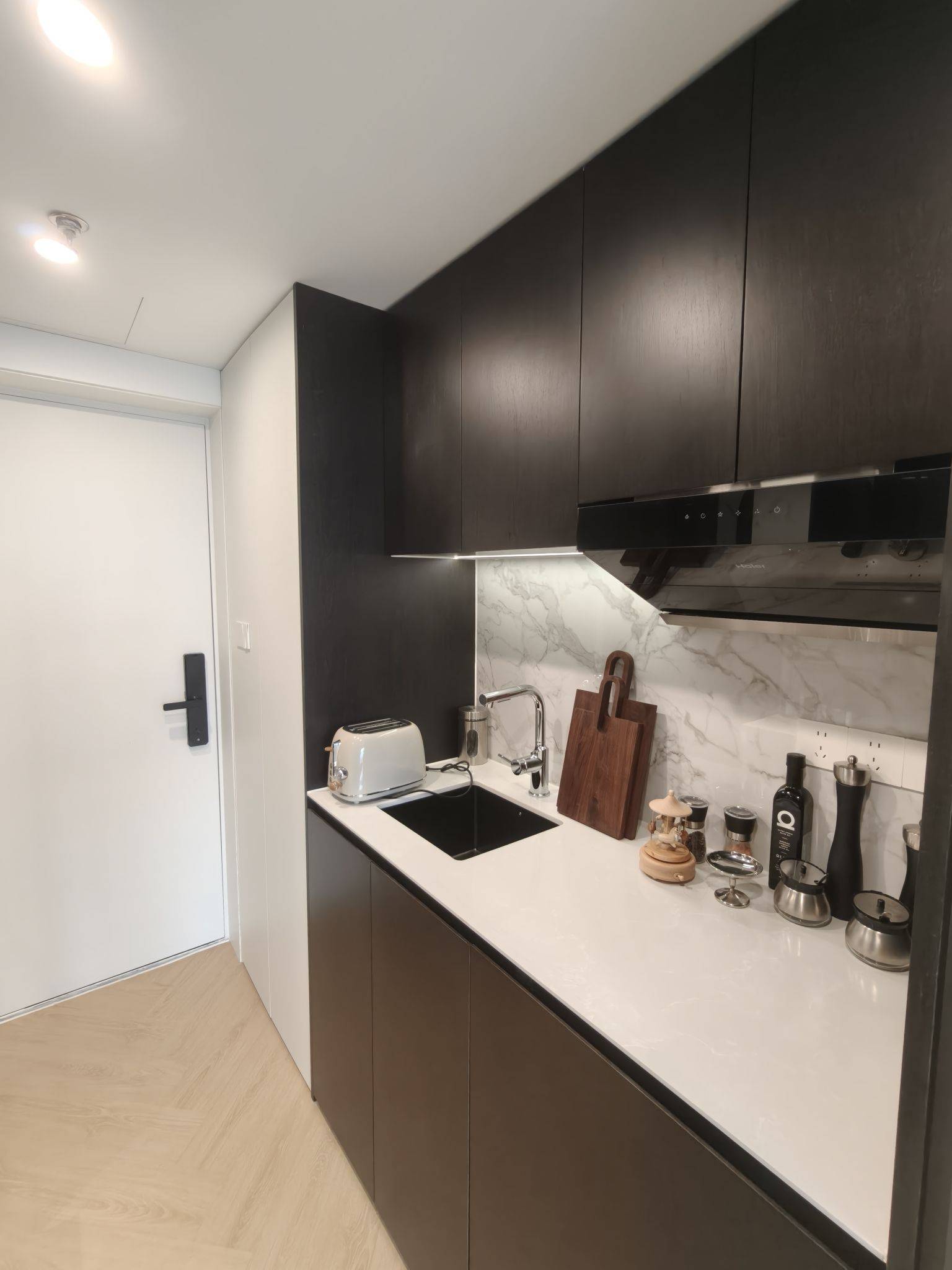 Shanghai-Jing‘An-保租房😍,整租一居😛,Pet Friendly,LGBTQ Friendly,Cozy Home,Clean&Comfy,No Gender Limit,Hustle & Bustle,“Friends”,Chilled