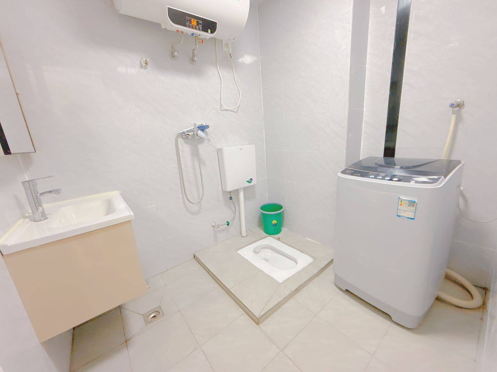 Wuhan-Hongshan-Cozy Home,Clean&Comfy,No Gender Limit,Hustle & Bustle,“Friends”,Chilled,LGBTQ Friendly,Pet Friendly