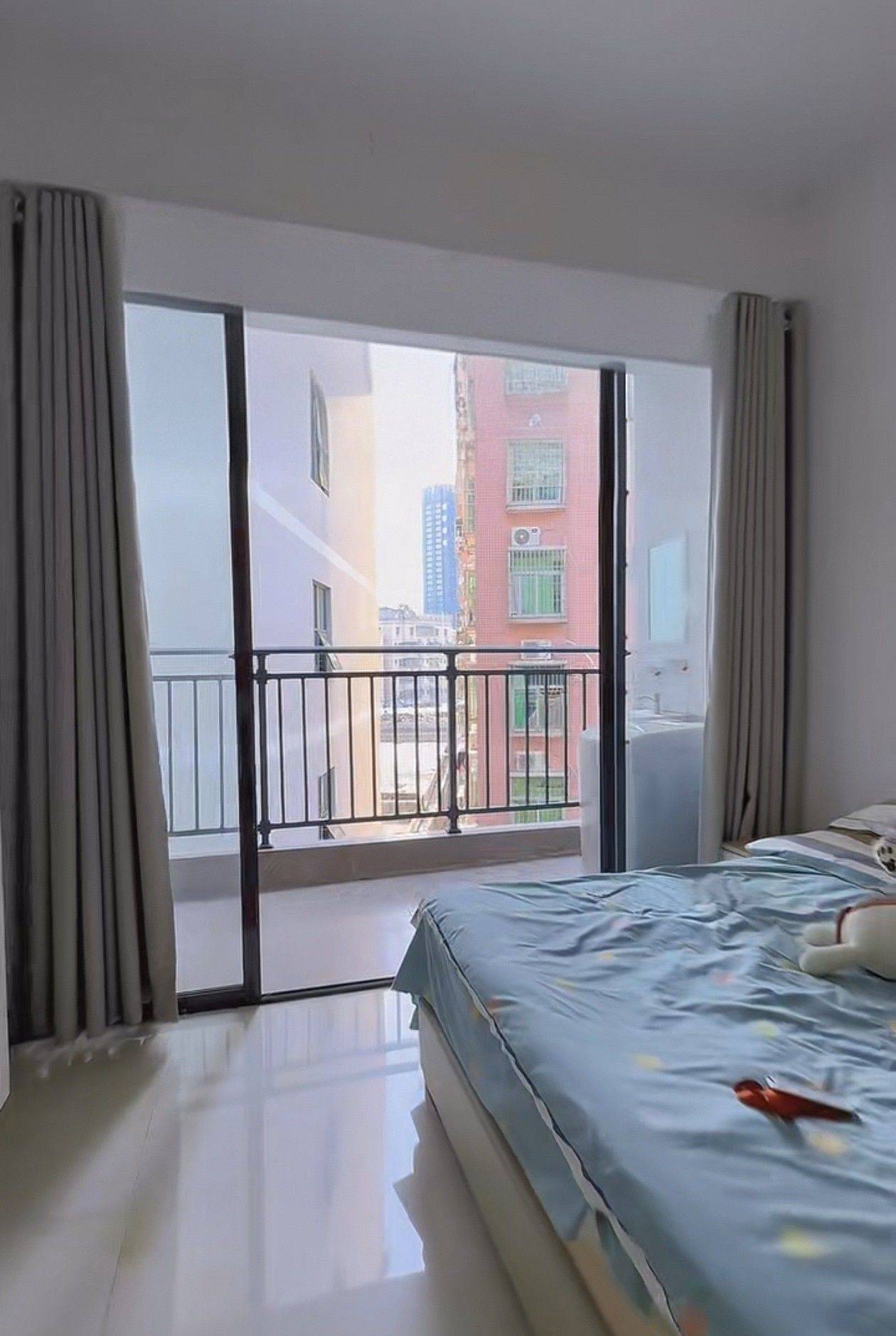 Shenzhen-Longgang-Cozy Home,Clean&Comfy,No Gender Limit,Hustle & Bustle,“Friends”,Chilled,LGBTQ Friendly,Pet Friendly