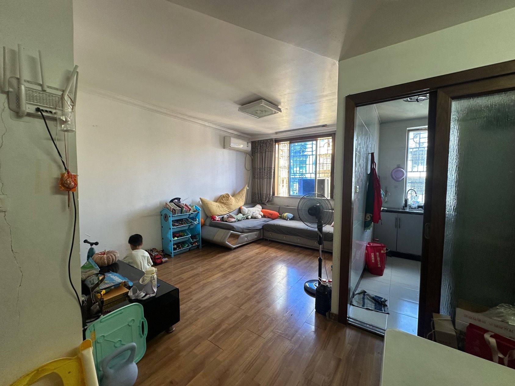 Wenzhou-Lucheng-Hustle & Bustle