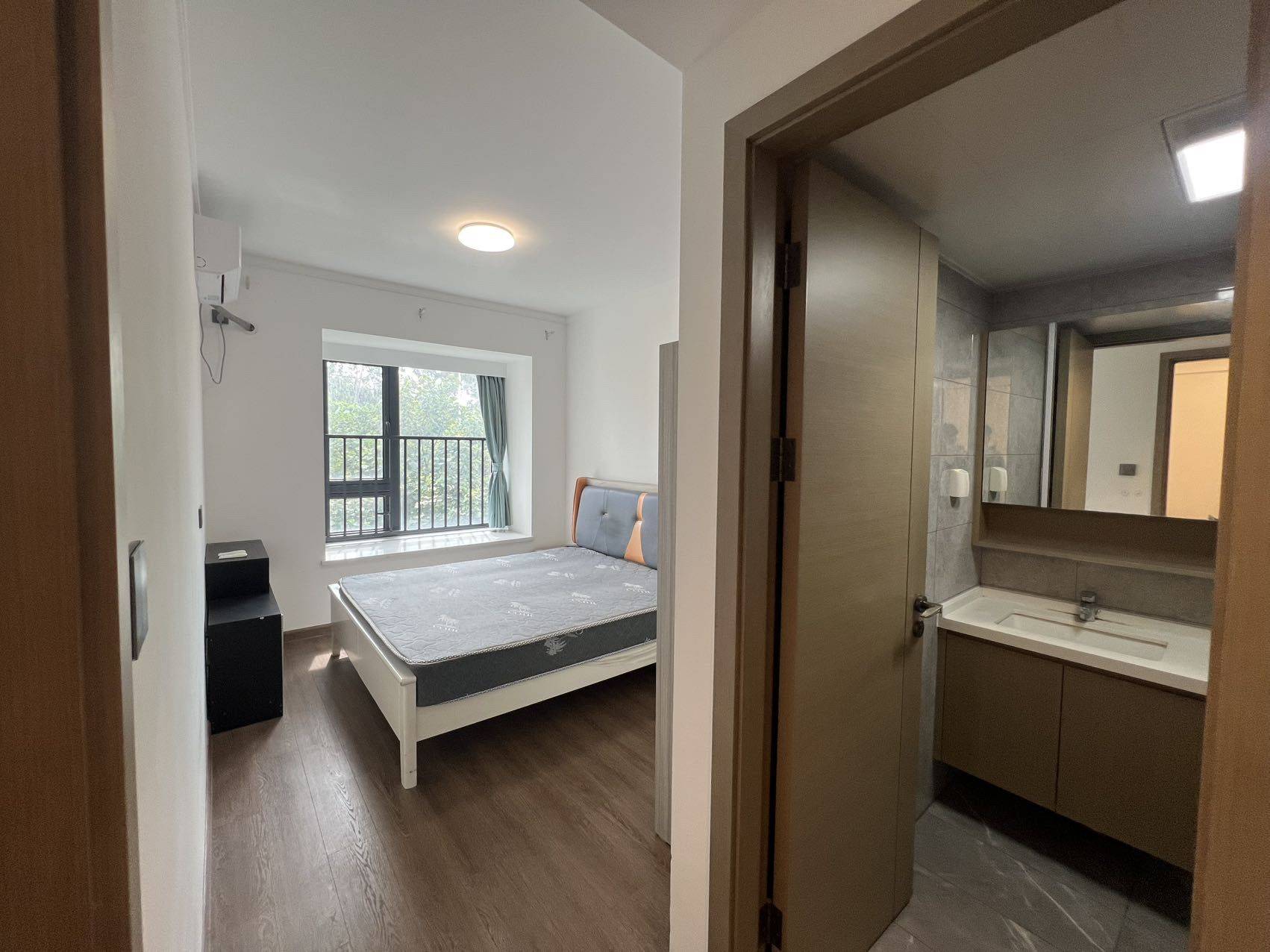 Xiamen-Xiang'An-Cozy Home,Clean&Comfy,No Gender Limit,Hustle & Bustle,“Friends”,Chilled