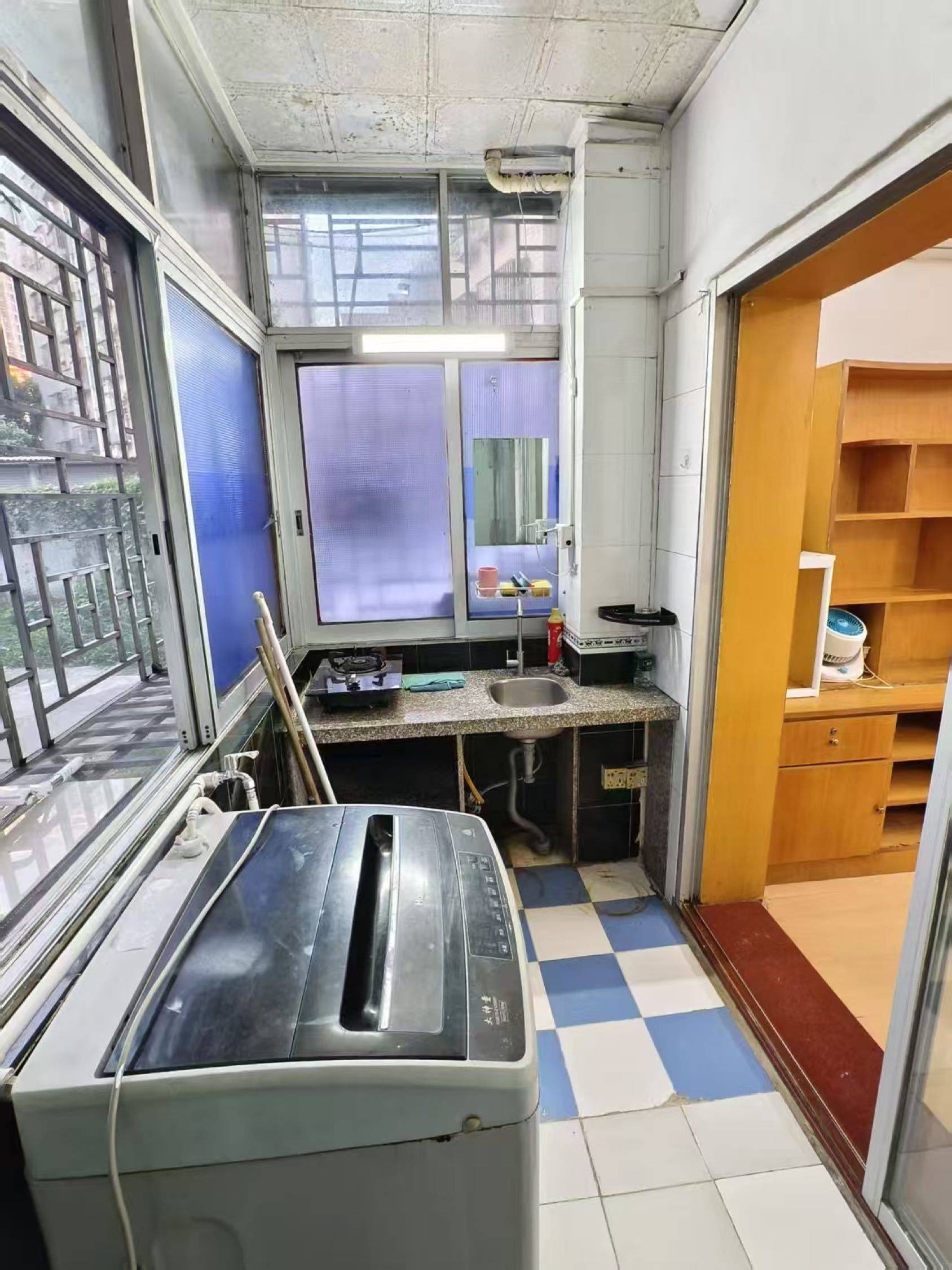 Shenzhen-BaoAn-Cozy Home,Clean&Comfy,No Gender Limit,Hustle & Bustle,“Friends”,Chilled,LGBTQ Friendly,Pet Friendly