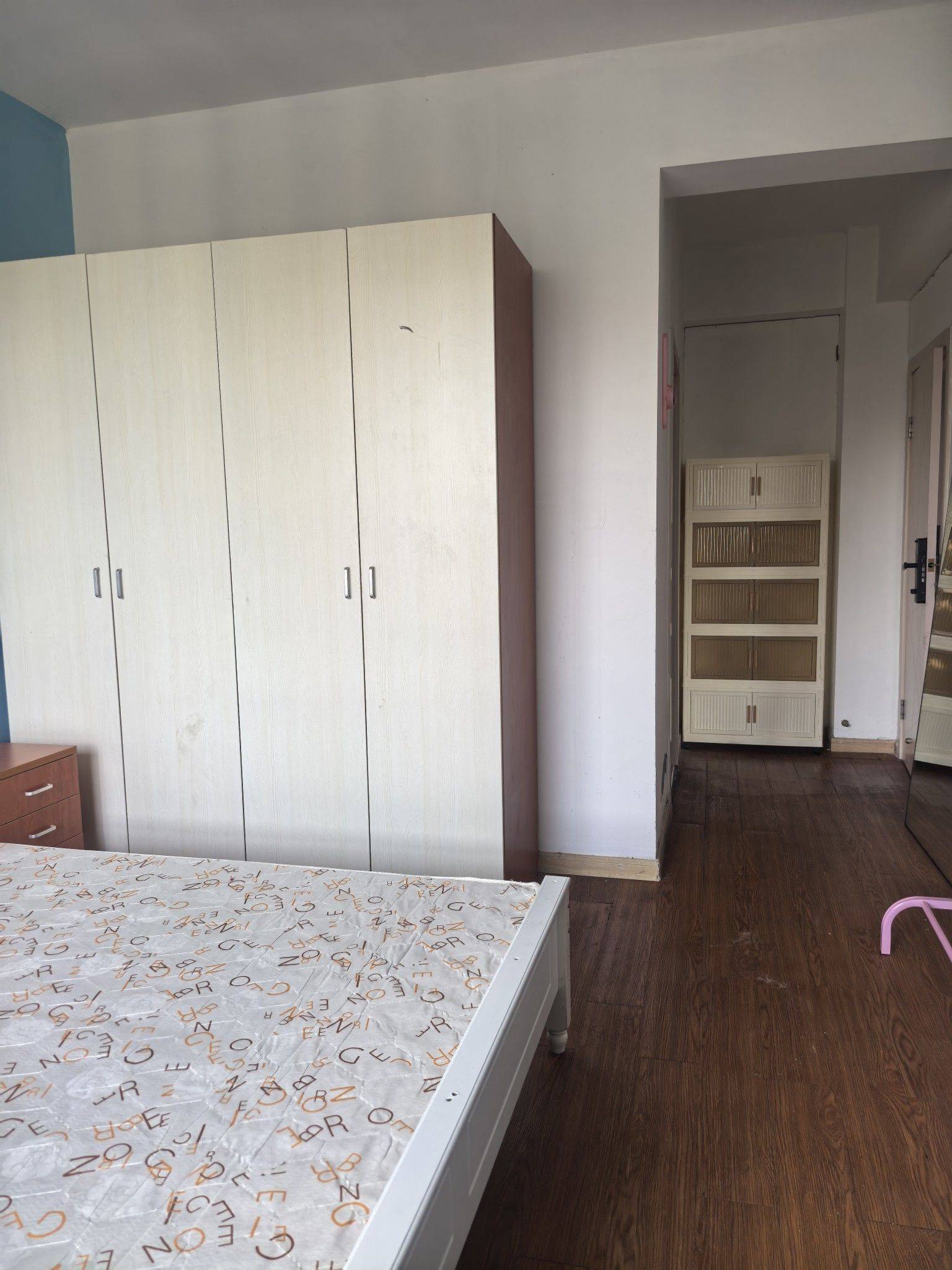 Hangzhou-Xiaoshan-Cozy Home,Clean&Comfy,No Gender Limit,Hustle & Bustle,“Friends”,Chilled,LGBTQ Friendly,Pet Friendly