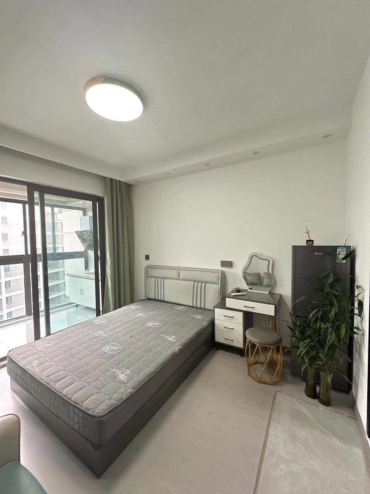 爱喝酒的啊乐整租房源2