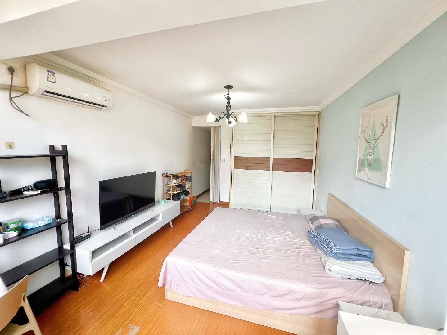 Shanghai-Pudong-Cozy Home,Clean&Comfy,No Gender Limit,Hustle & Bustle,“Friends”,Chilled,Pet Friendly
