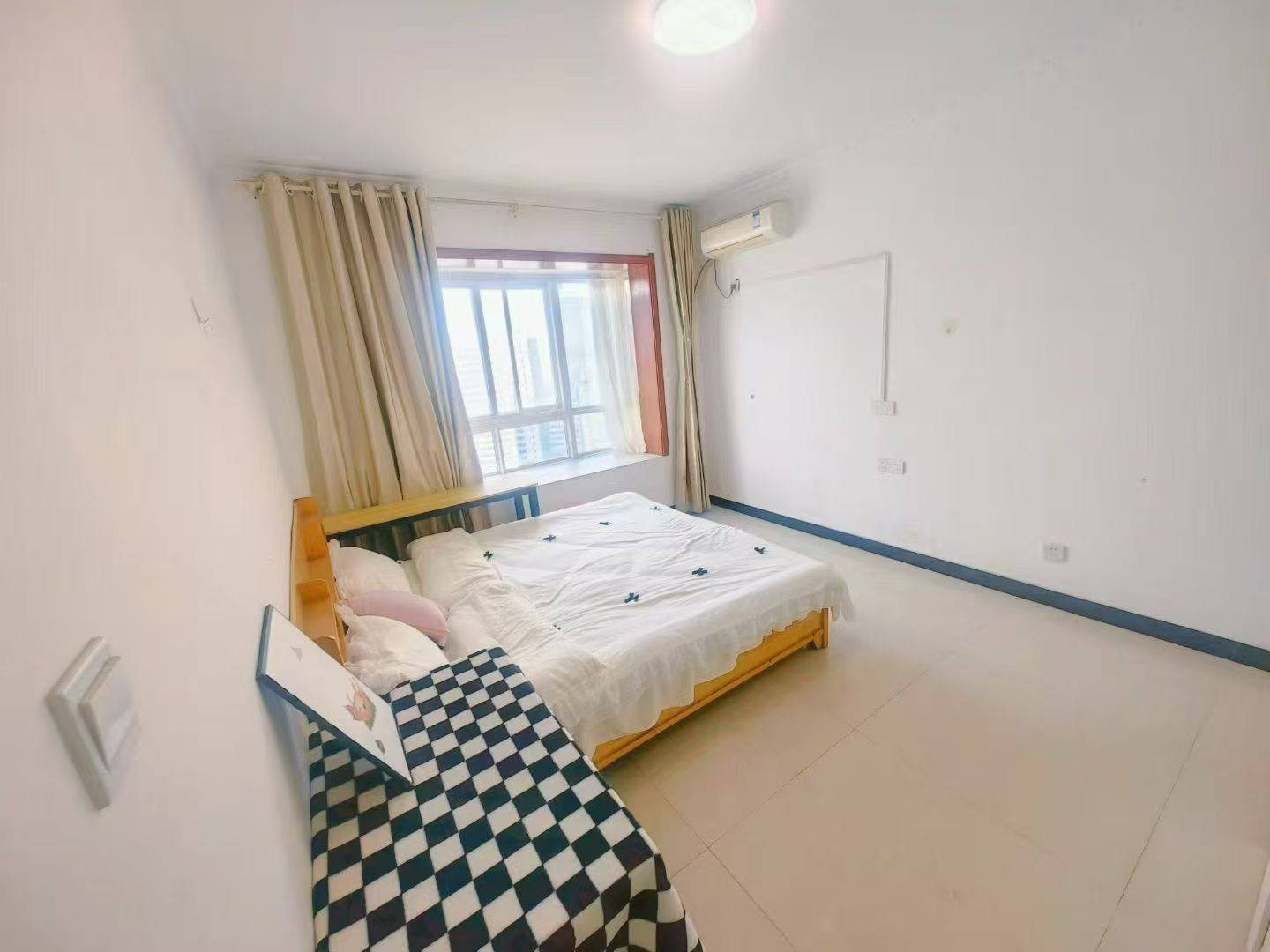 Zhengzhou-Jinshui-Cozy Home,Clean&Comfy,No Gender Limit,Hustle & Bustle,“Friends”,Chilled,LGBTQ Friendly,Pet Friendly