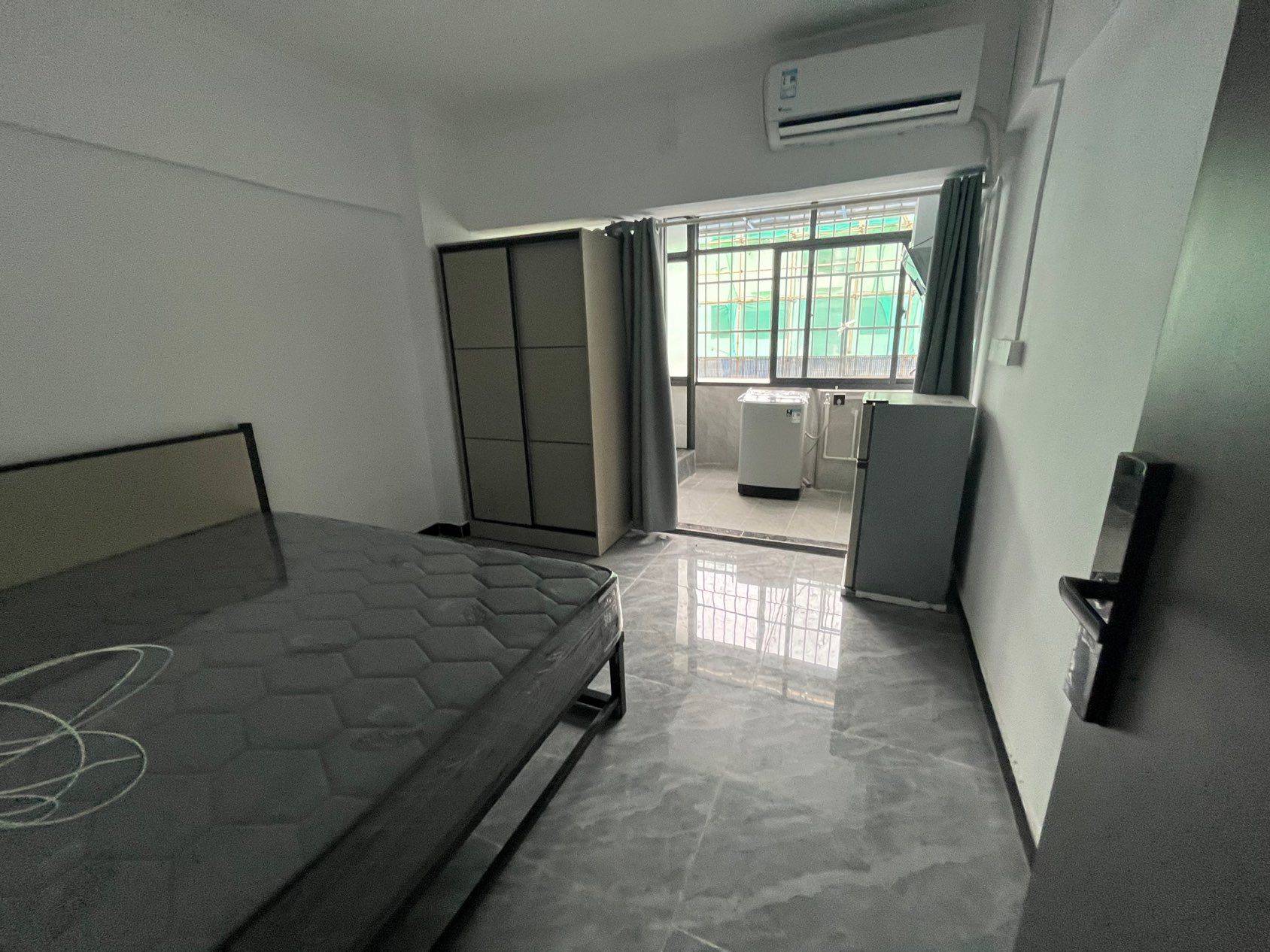 Shenzhen-Longhua-Clean&Comfy,Pet Friendly