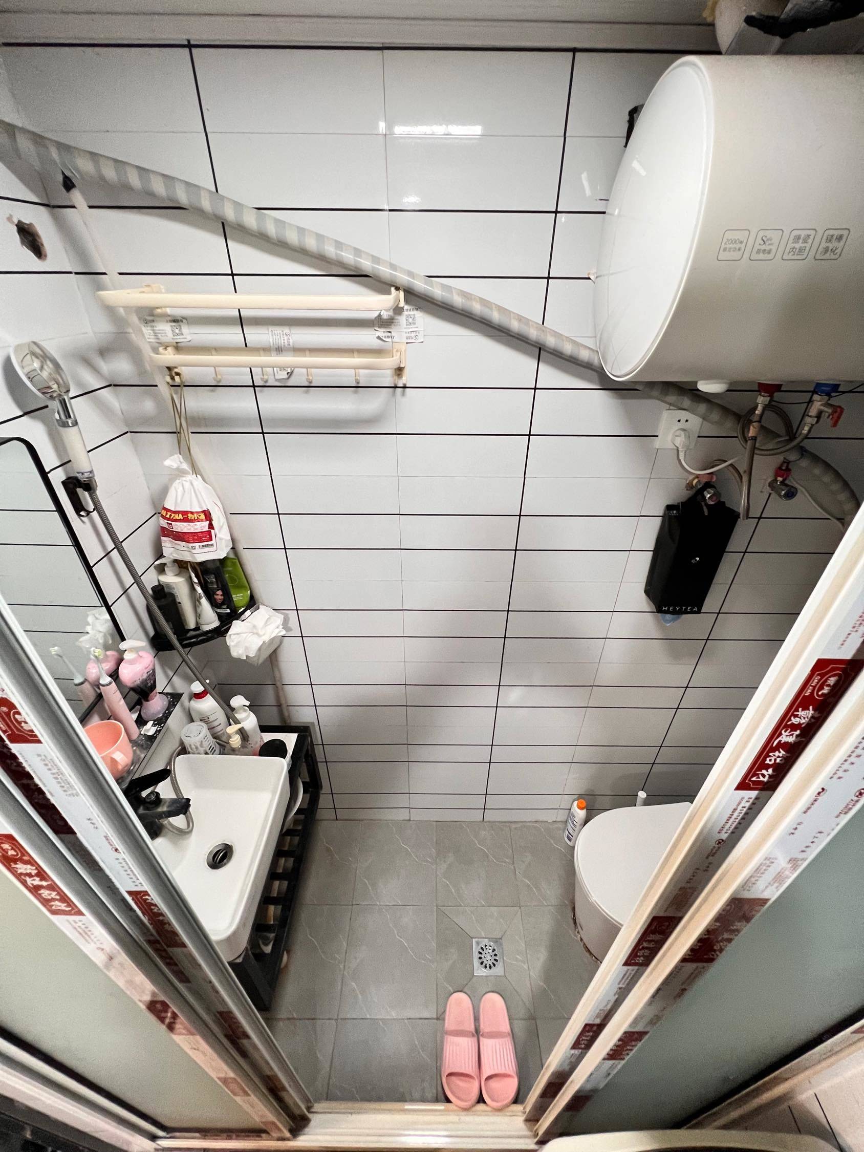 Shanghai-Pudong-Cozy Home,Clean&Comfy,No Gender Limit,Hustle & Bustle,“Friends”,Chilled,LGBTQ Friendly,Pet Friendly