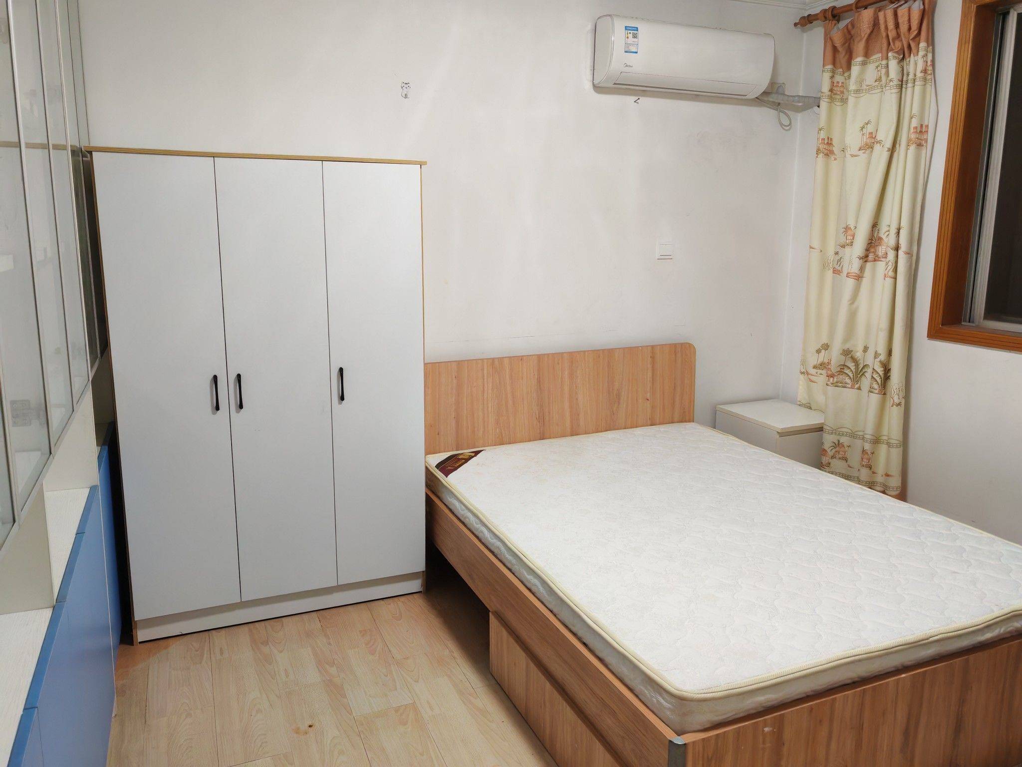 Shanghai-Pudong-Cozy Home,Clean&Comfy,No Gender Limit,Hustle & Bustle,“Friends”,Chilled,LGBTQ Friendly,Pet Friendly